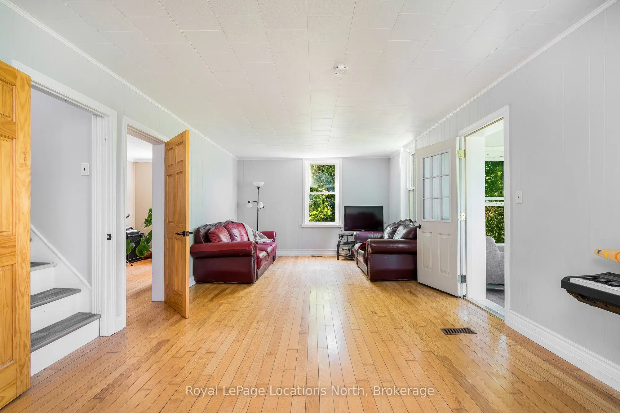 138237 GREY ROAD 112 Road