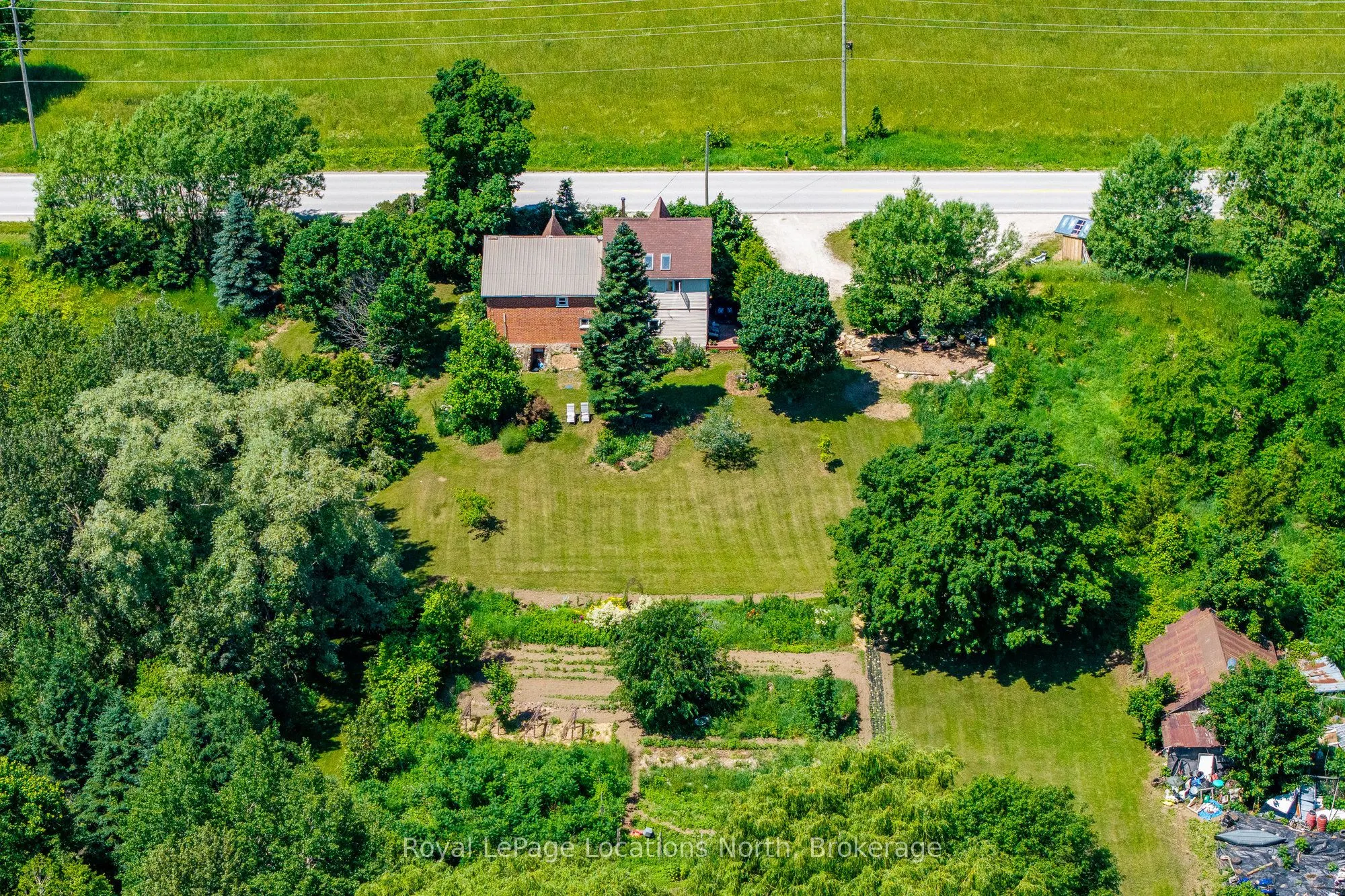 138237 GREY ROAD 112 Road