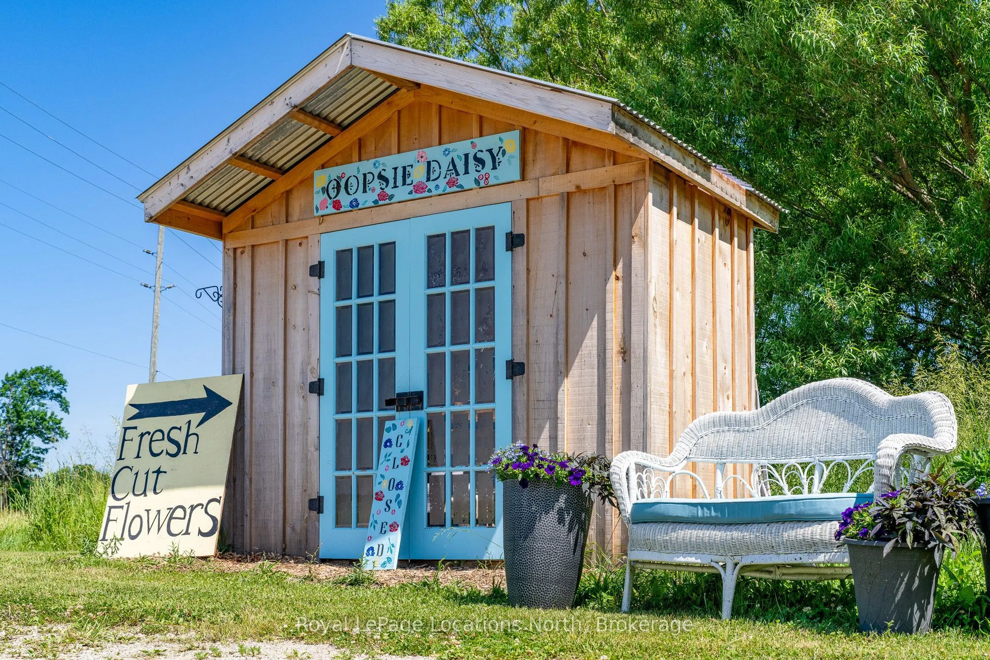 138237 GREY ROAD 112 Road