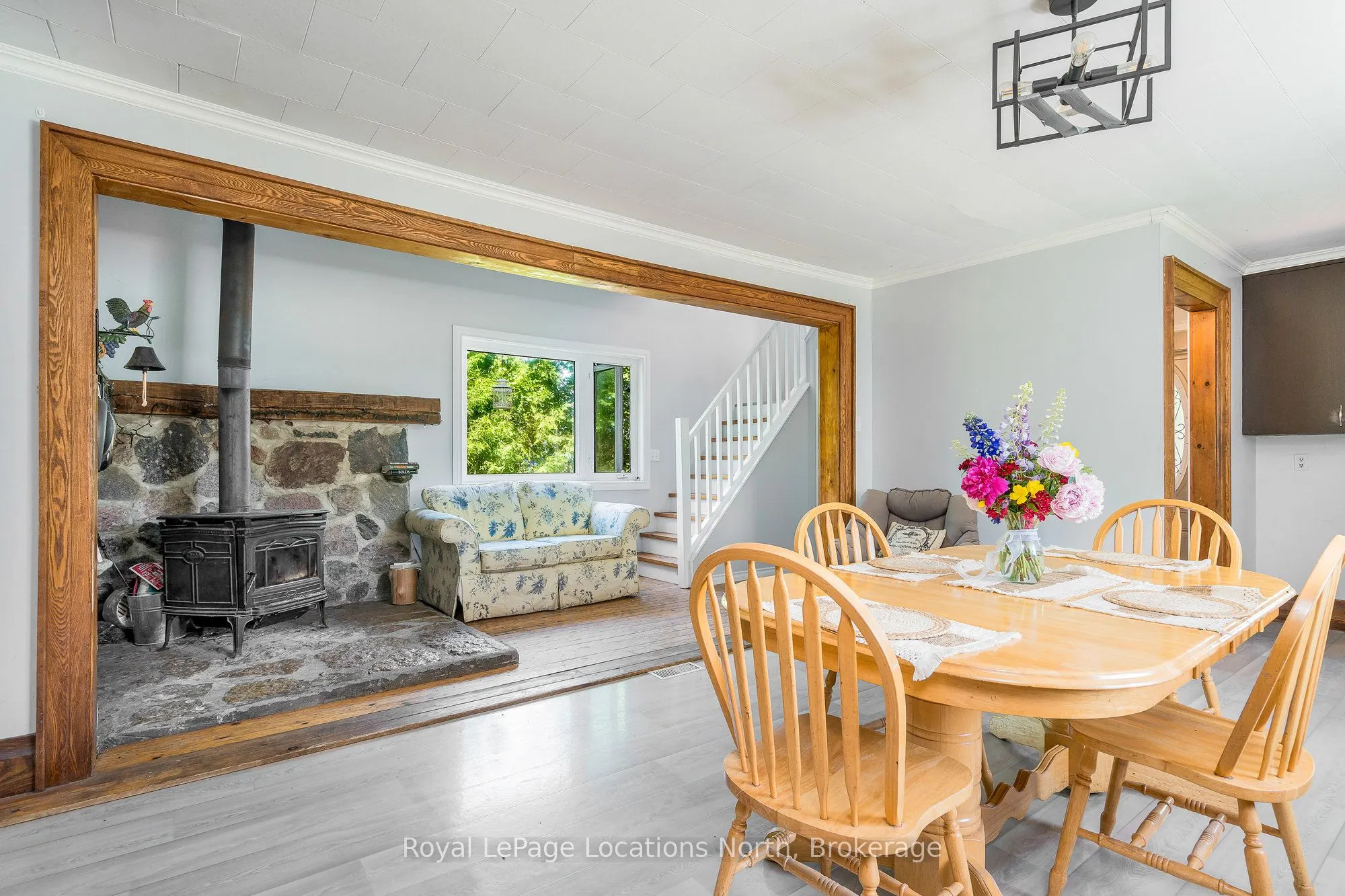138237 GREY ROAD 112 Road