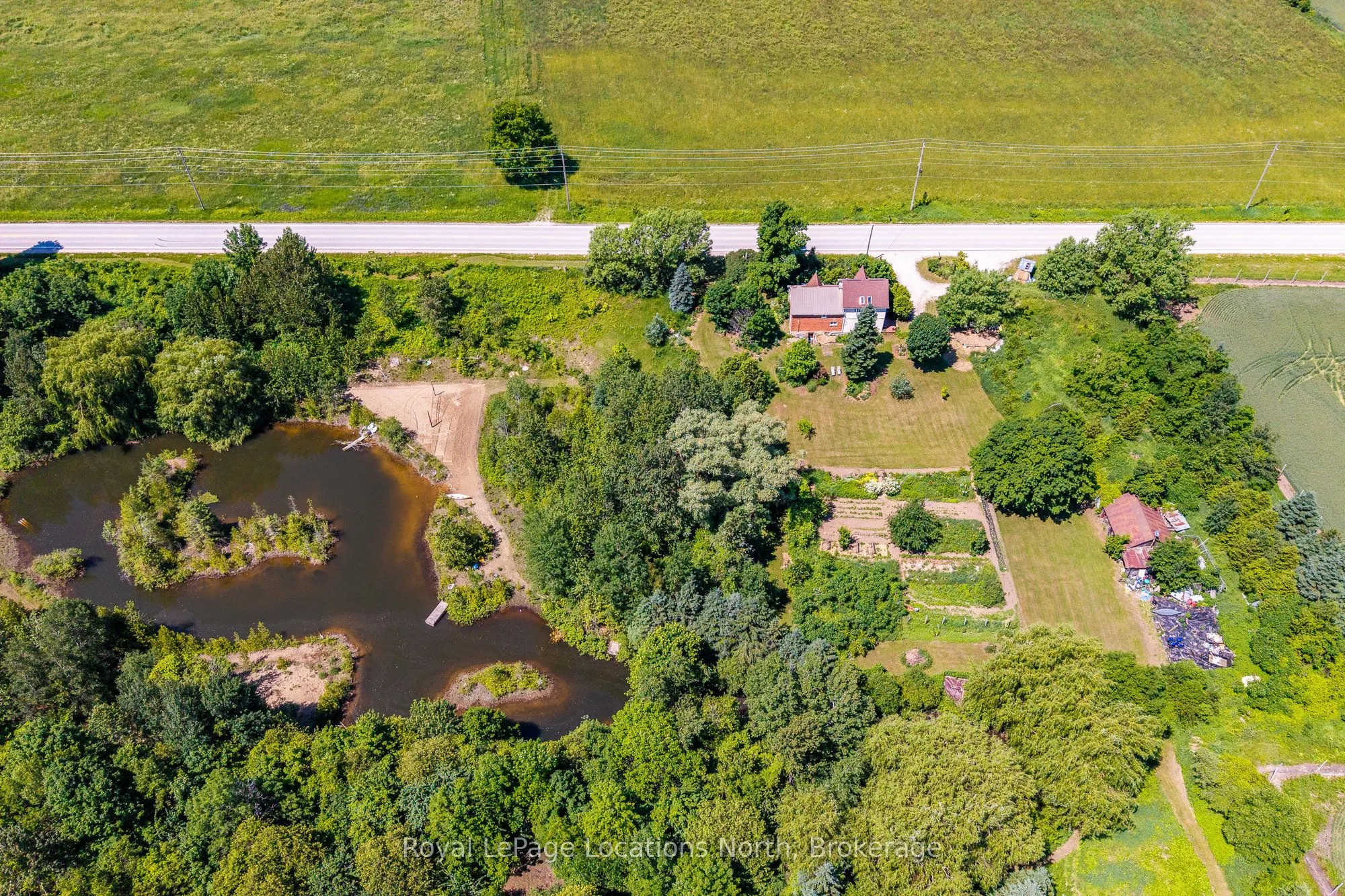 138237 GREY ROAD 112 Road