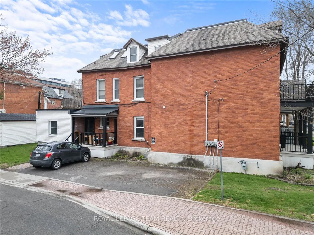 385 Daly Avenue