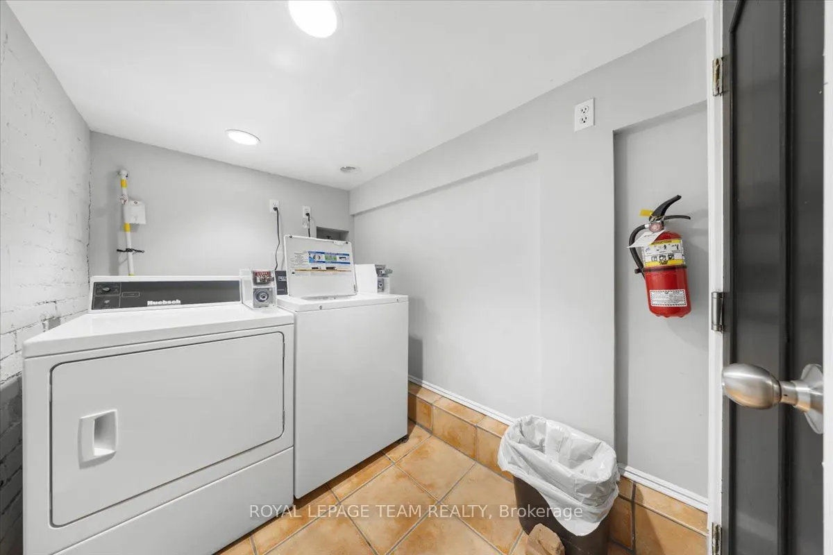 385 Daly Avenue