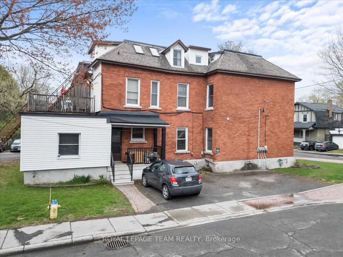 385 Daly Avenue