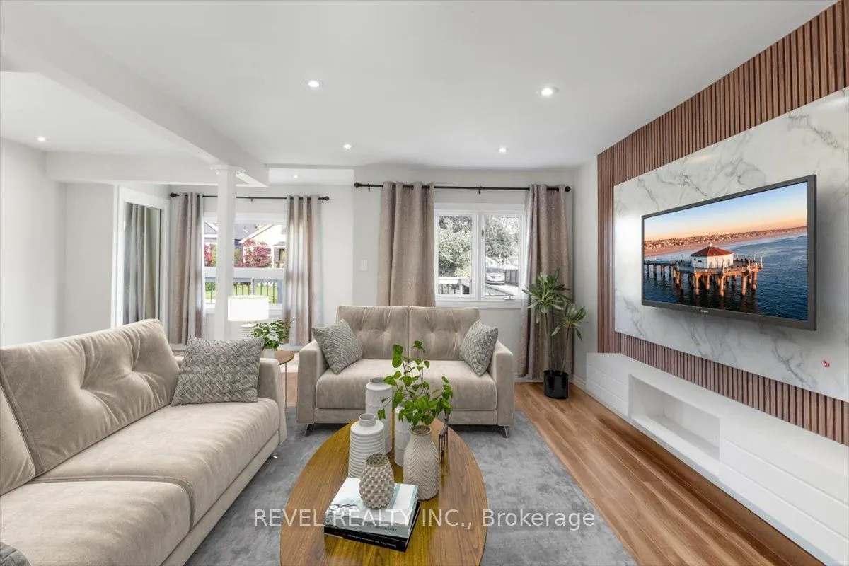 233 Normanhurst Avenue