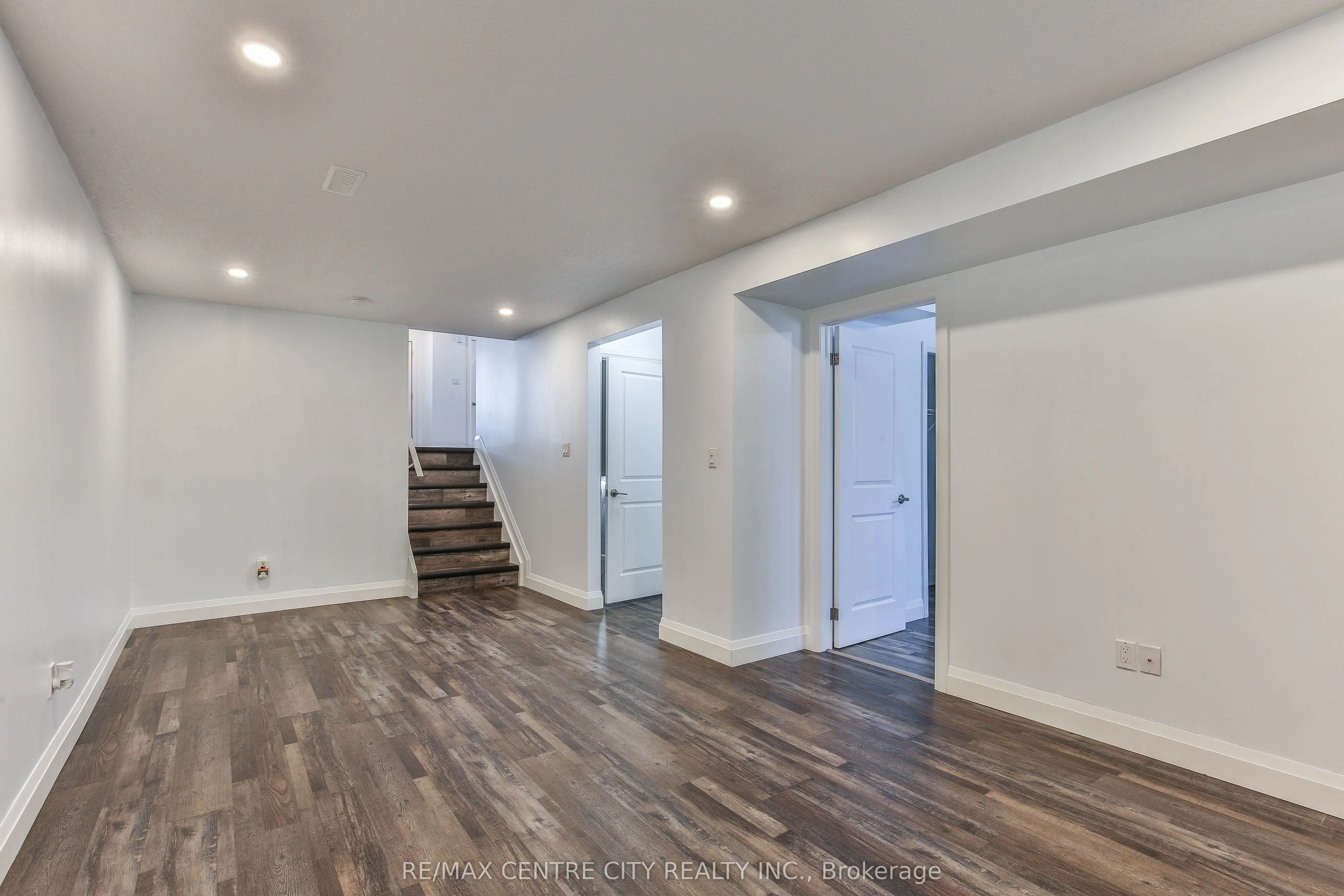 8 Kara Lane
