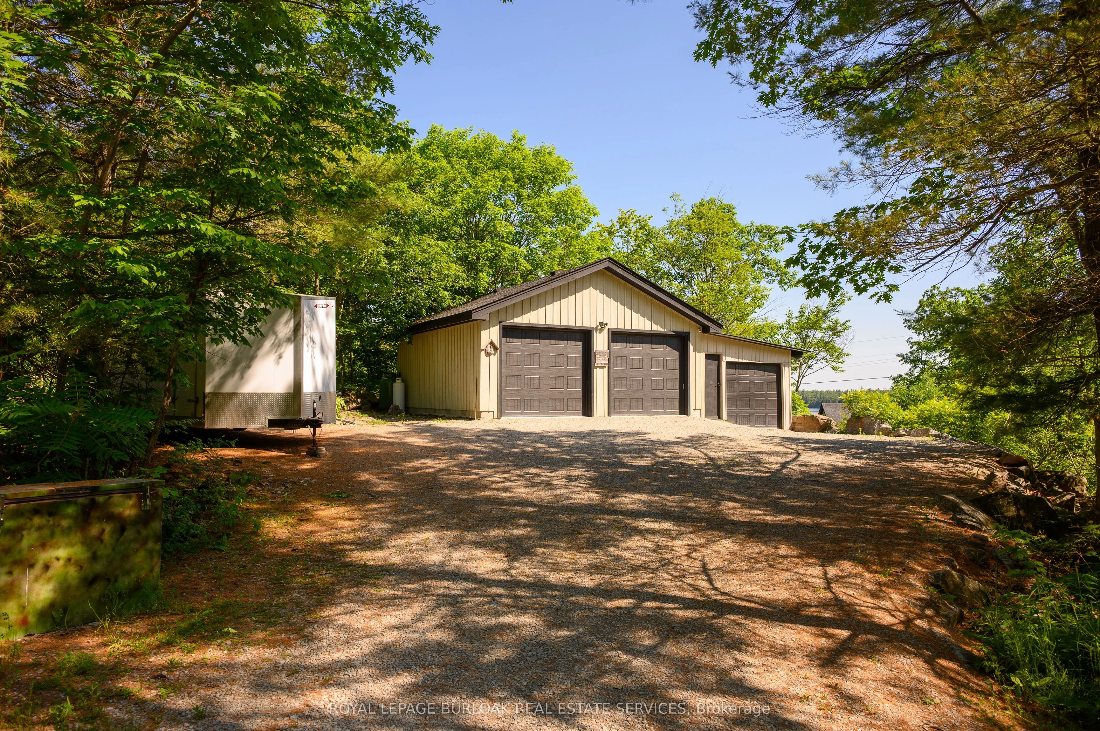 990 Haskett's Drive