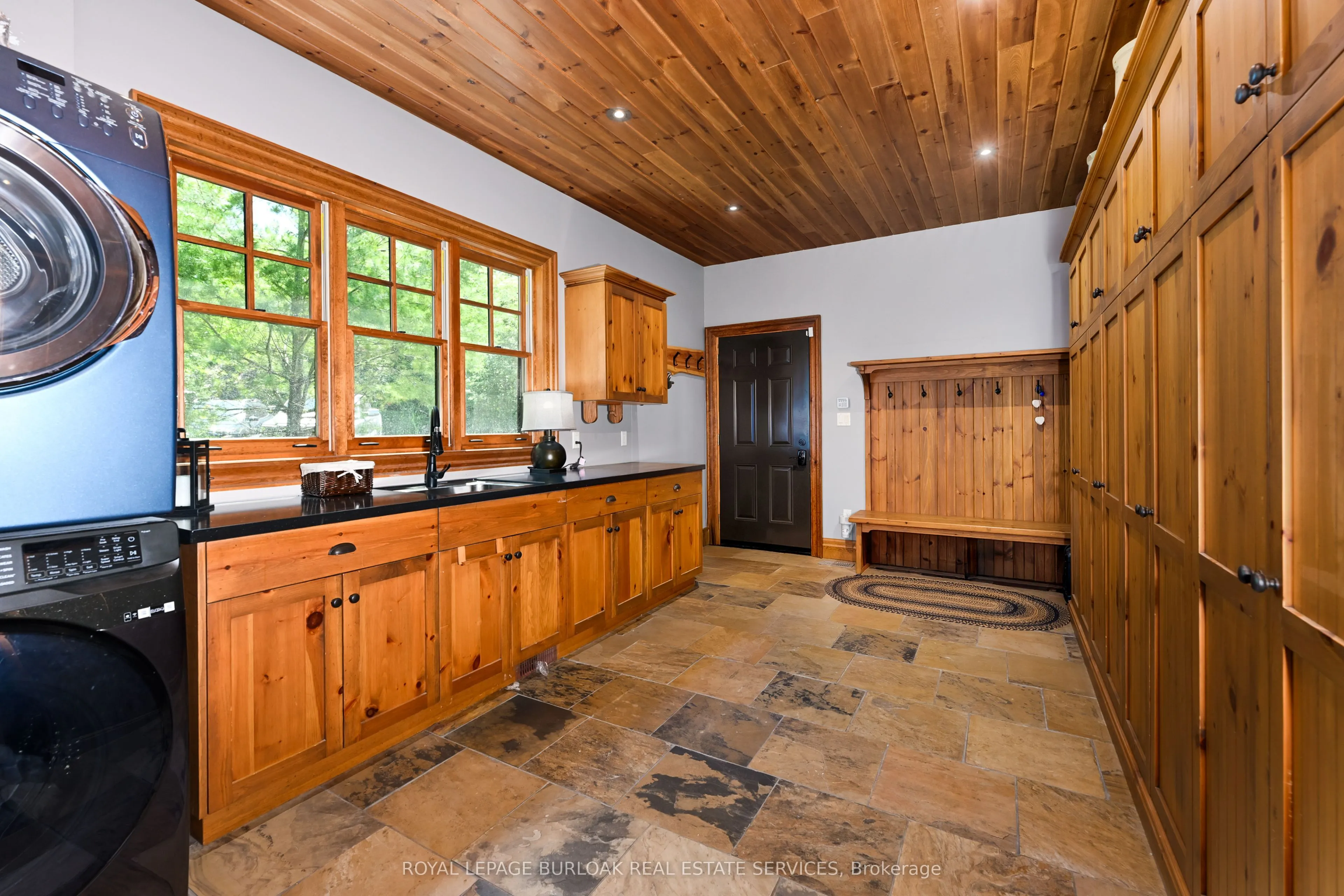 990 Haskett's Drive
