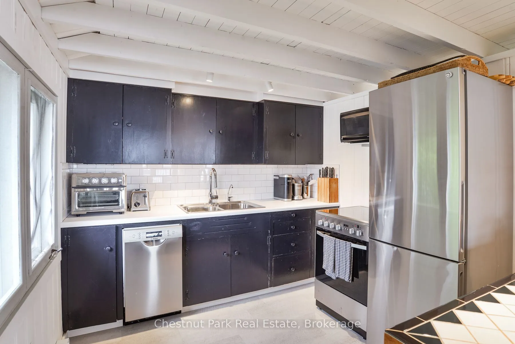1375 Peninsula Road