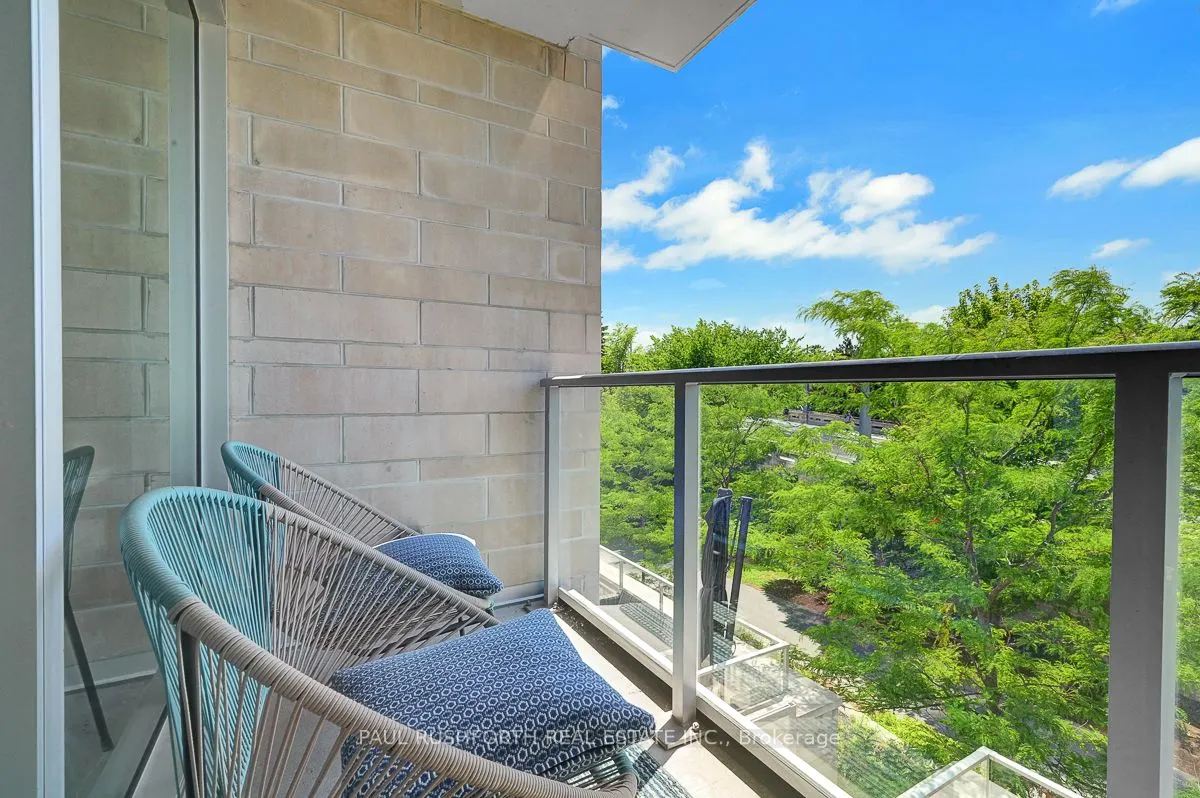 1035 Bank Street, #104