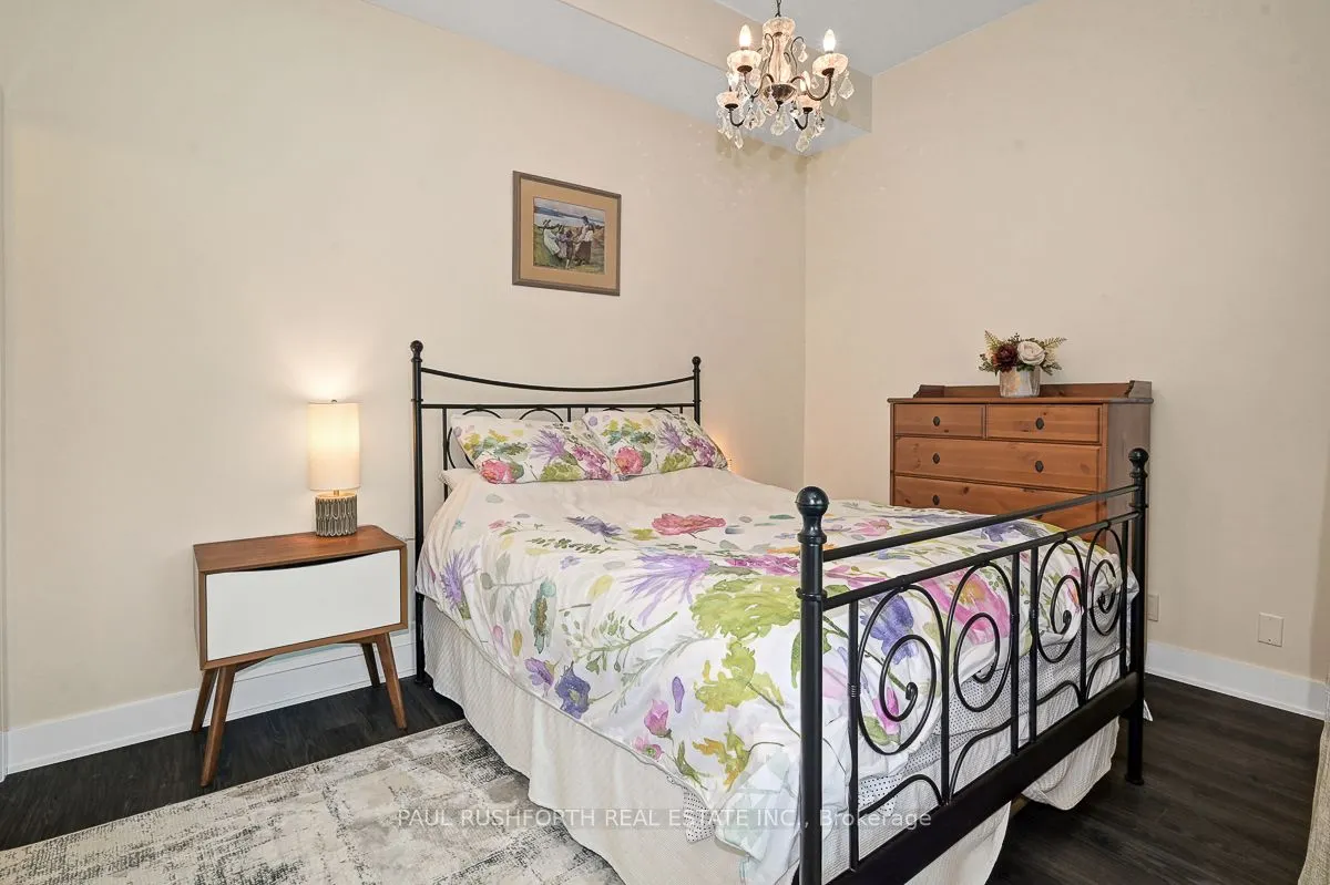 1035 Bank Street, #104