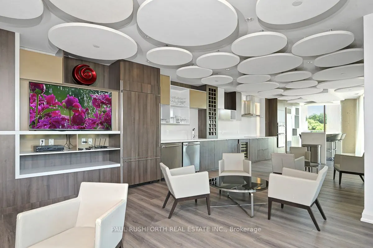 1035 Bank Street, #104