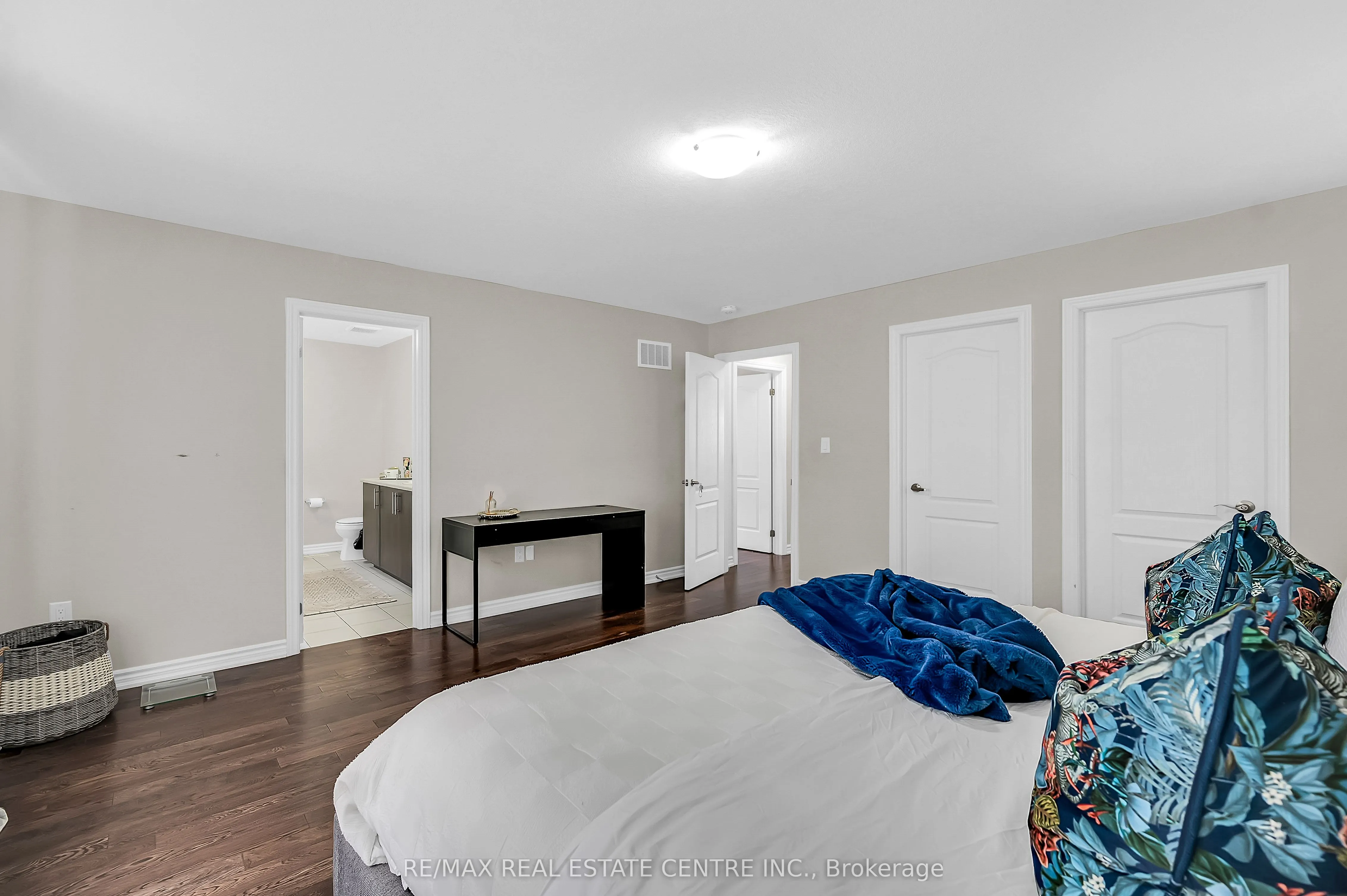198 Whithorn Crescent