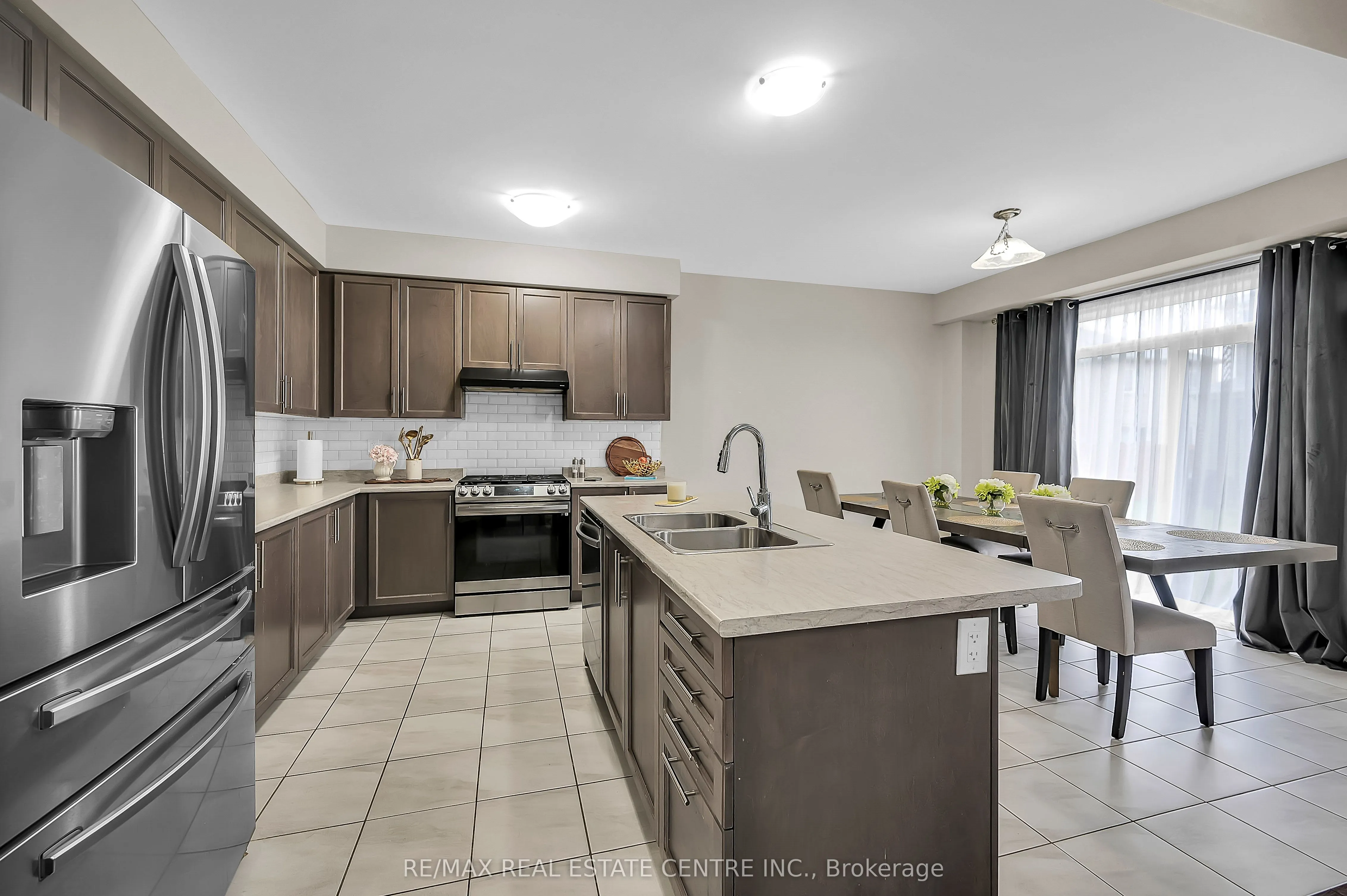 198 Whithorn Crescent
