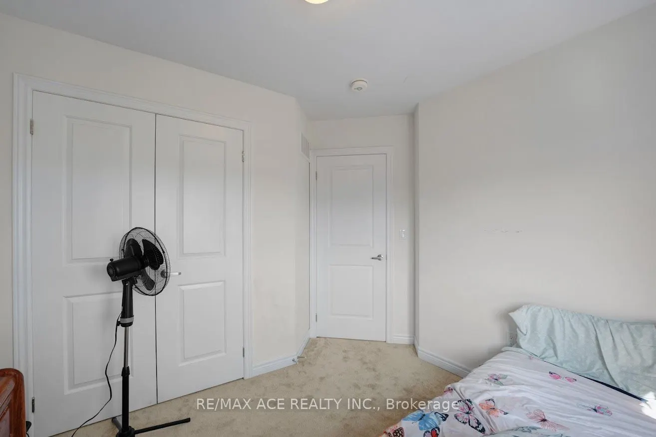37 Summer Breeze Drive