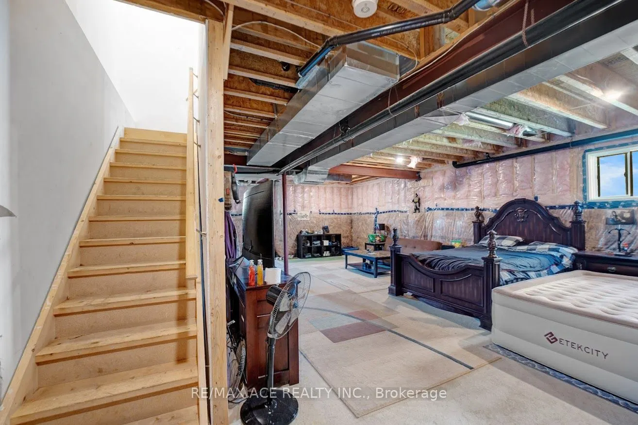 37 Summer Breeze Drive