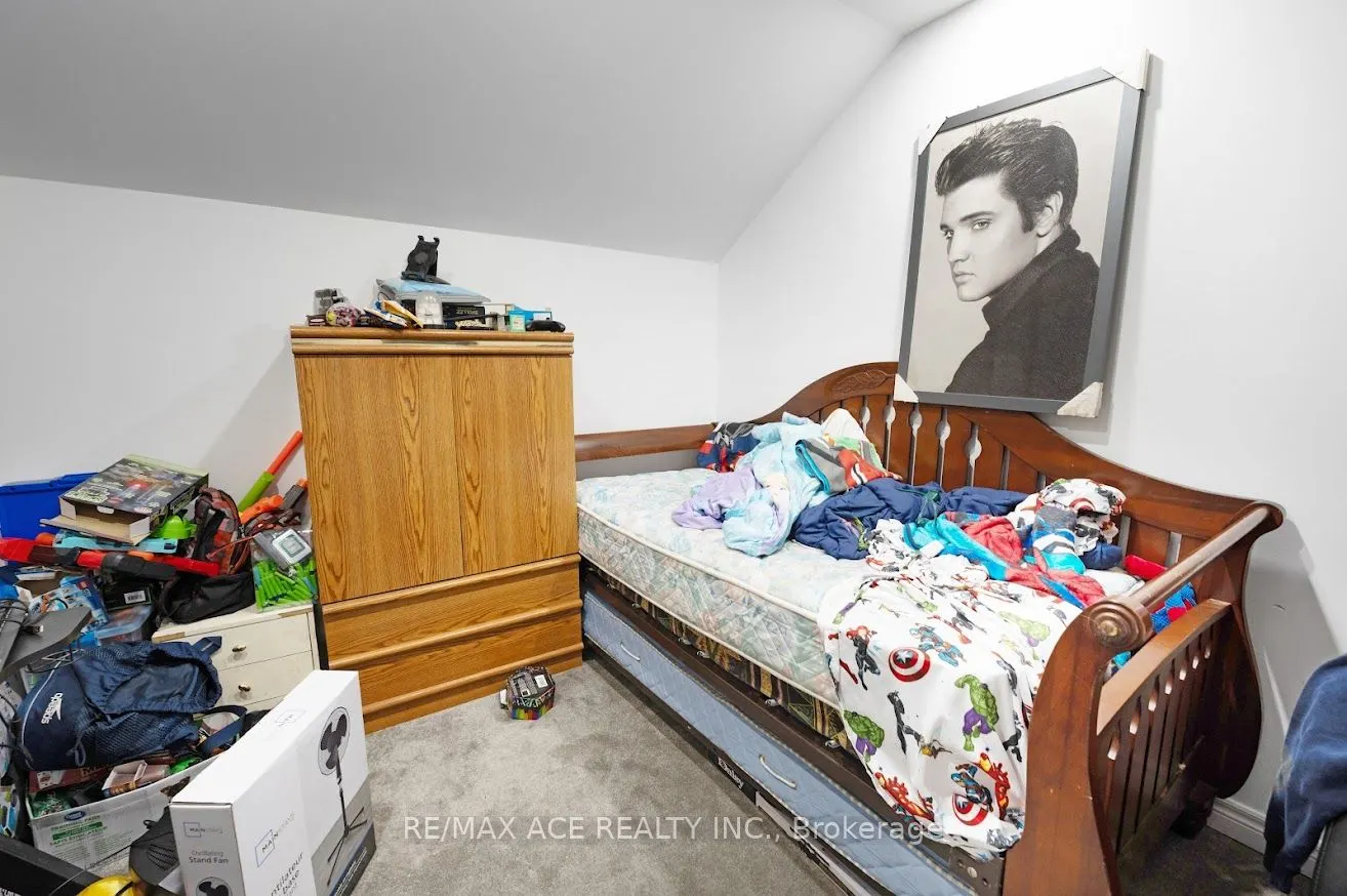 37 Summer Breeze Drive