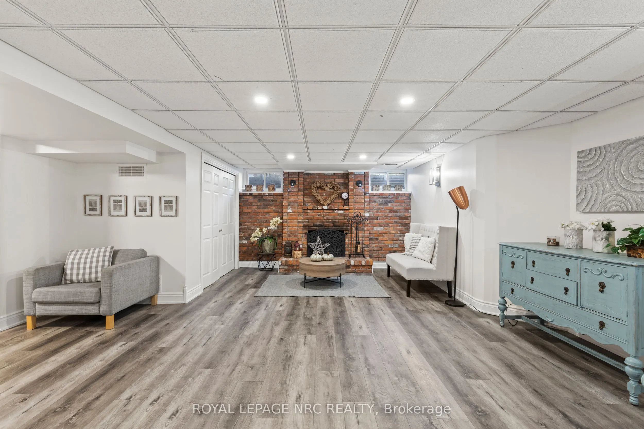 2905 Butler's Walk