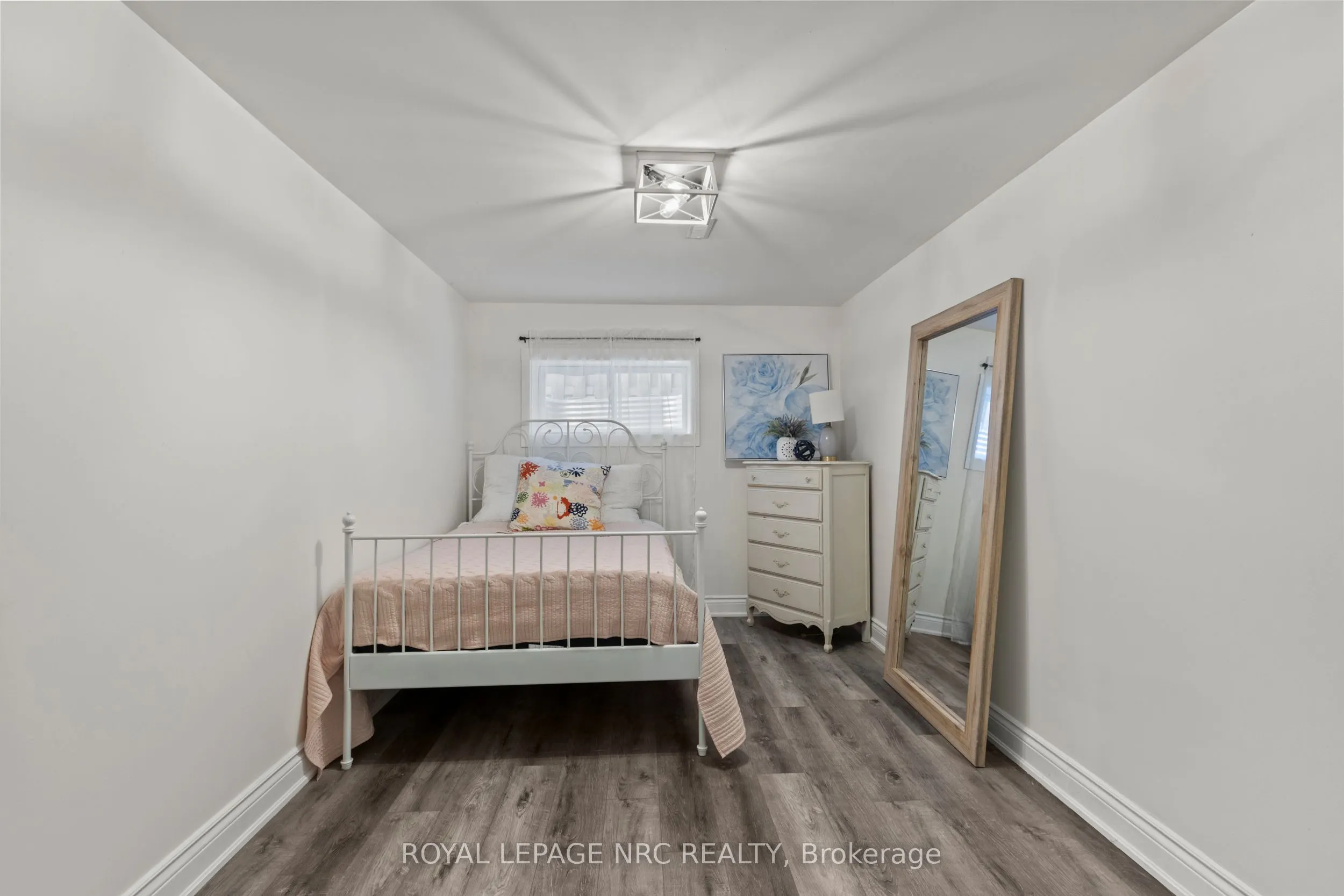 2905 Butler's Walk