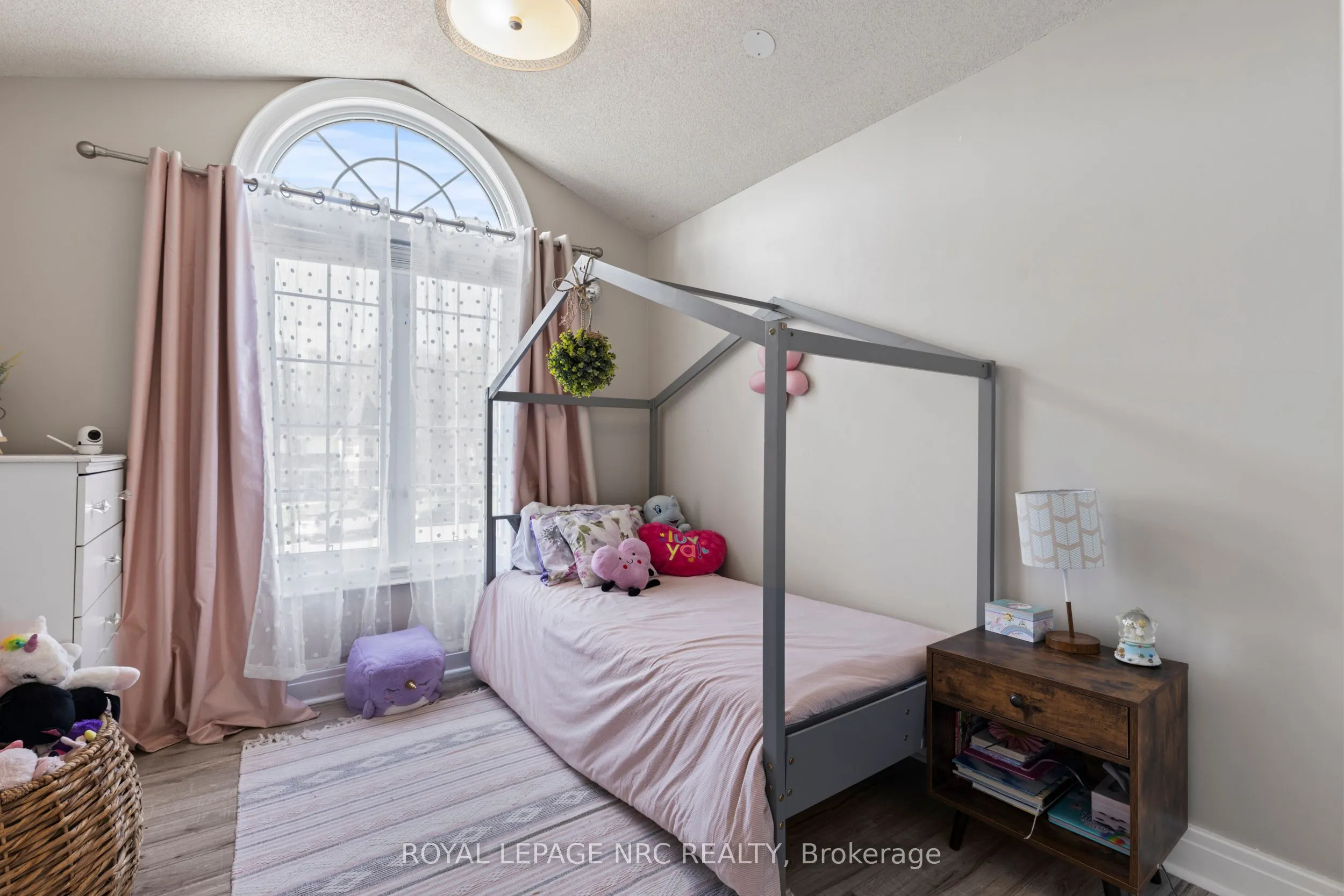 2905 Butler's Walk