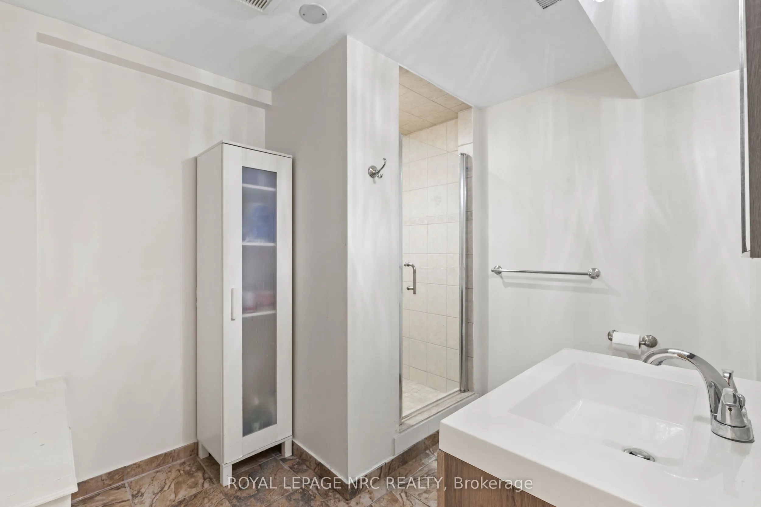 2905 Butler's Walk