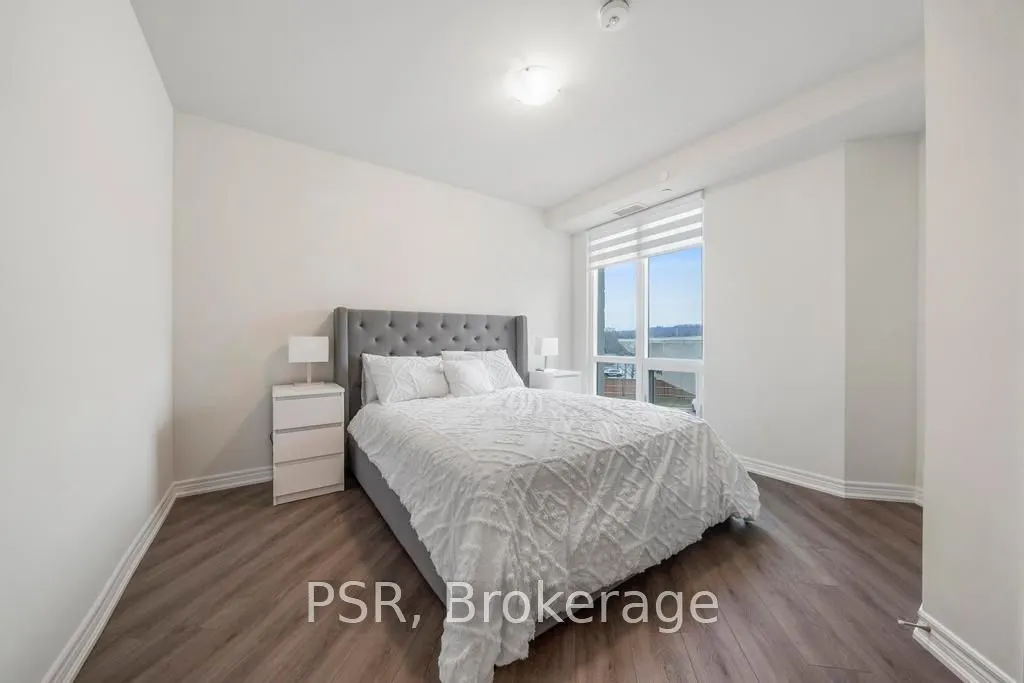 2750 King Street E, #215