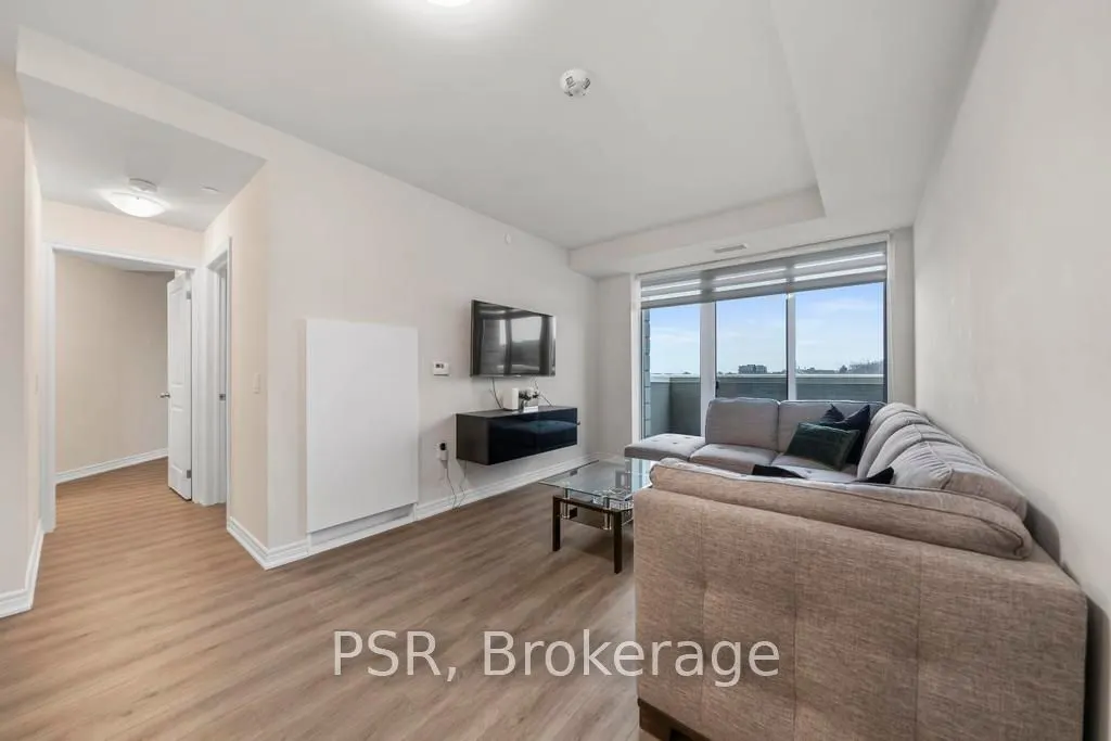 2750 King Street E, #215
