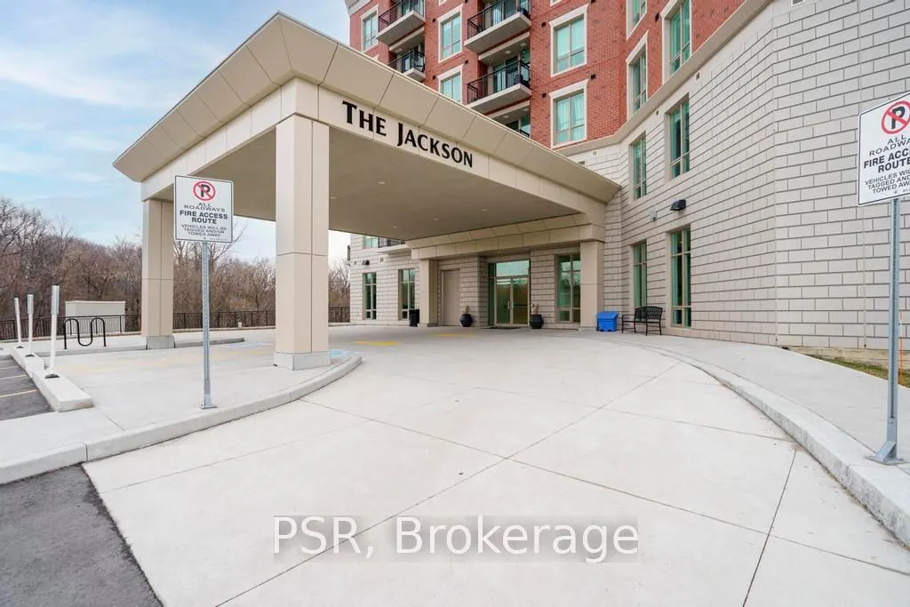 2750 King Street E, #215