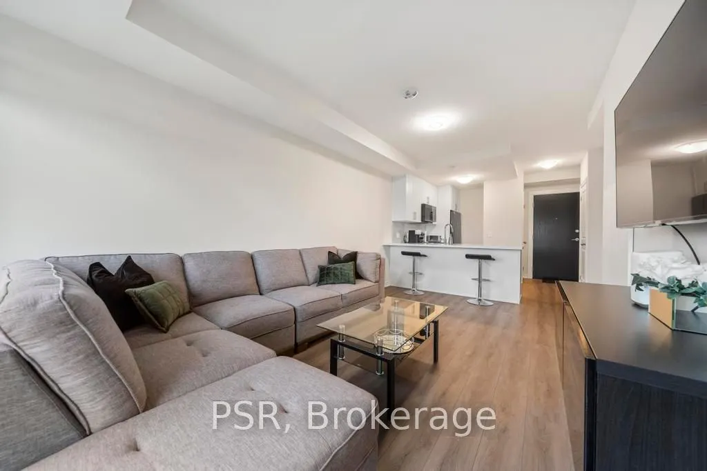 2750 King Street E, #215