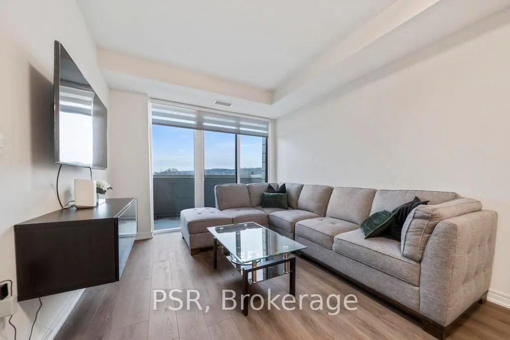 2750 King Street E, #215