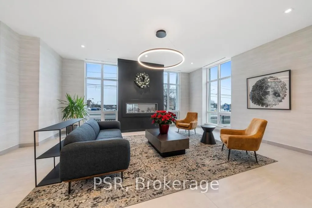 2750 King Street E, #215