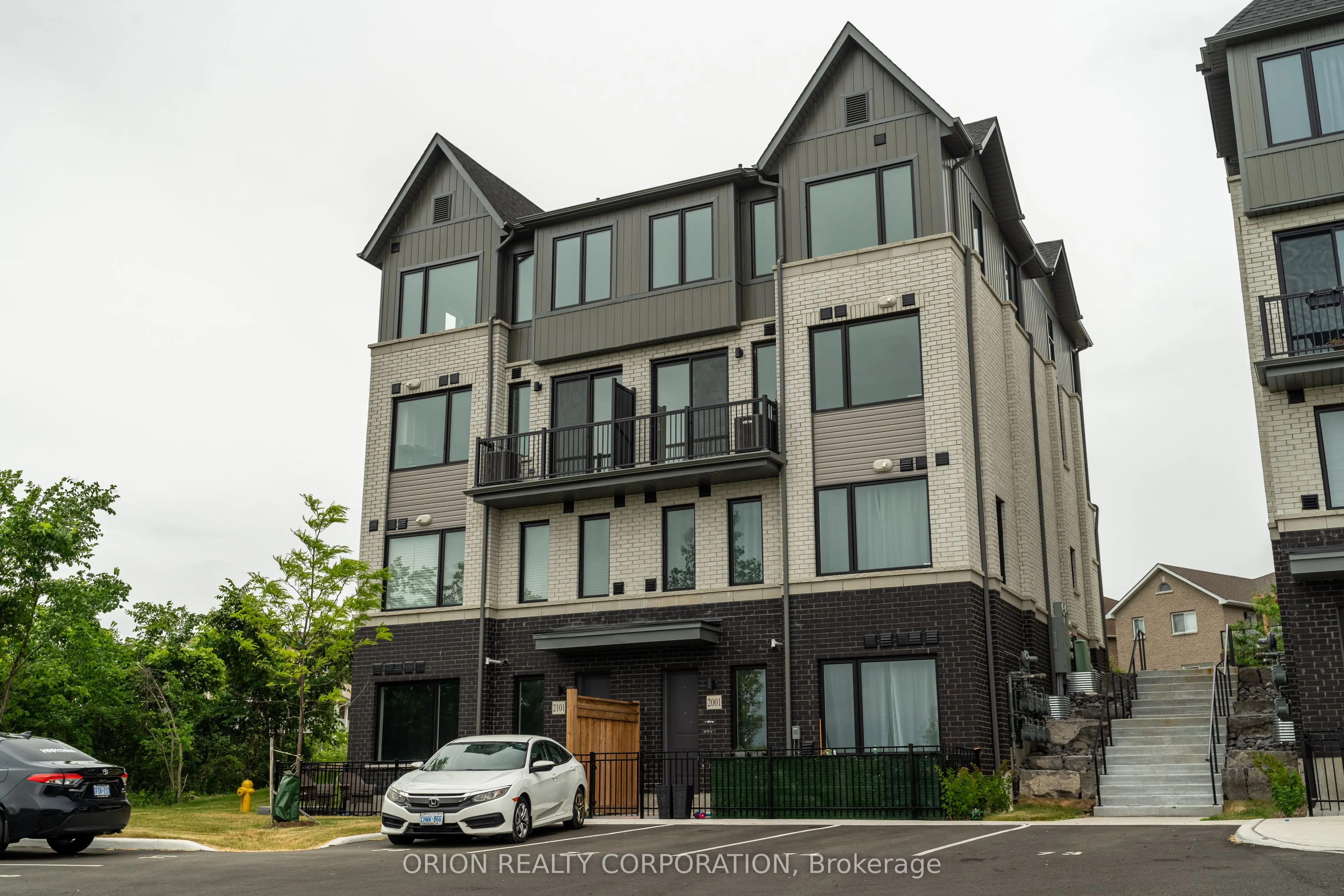 160 Densmore Road, #2003