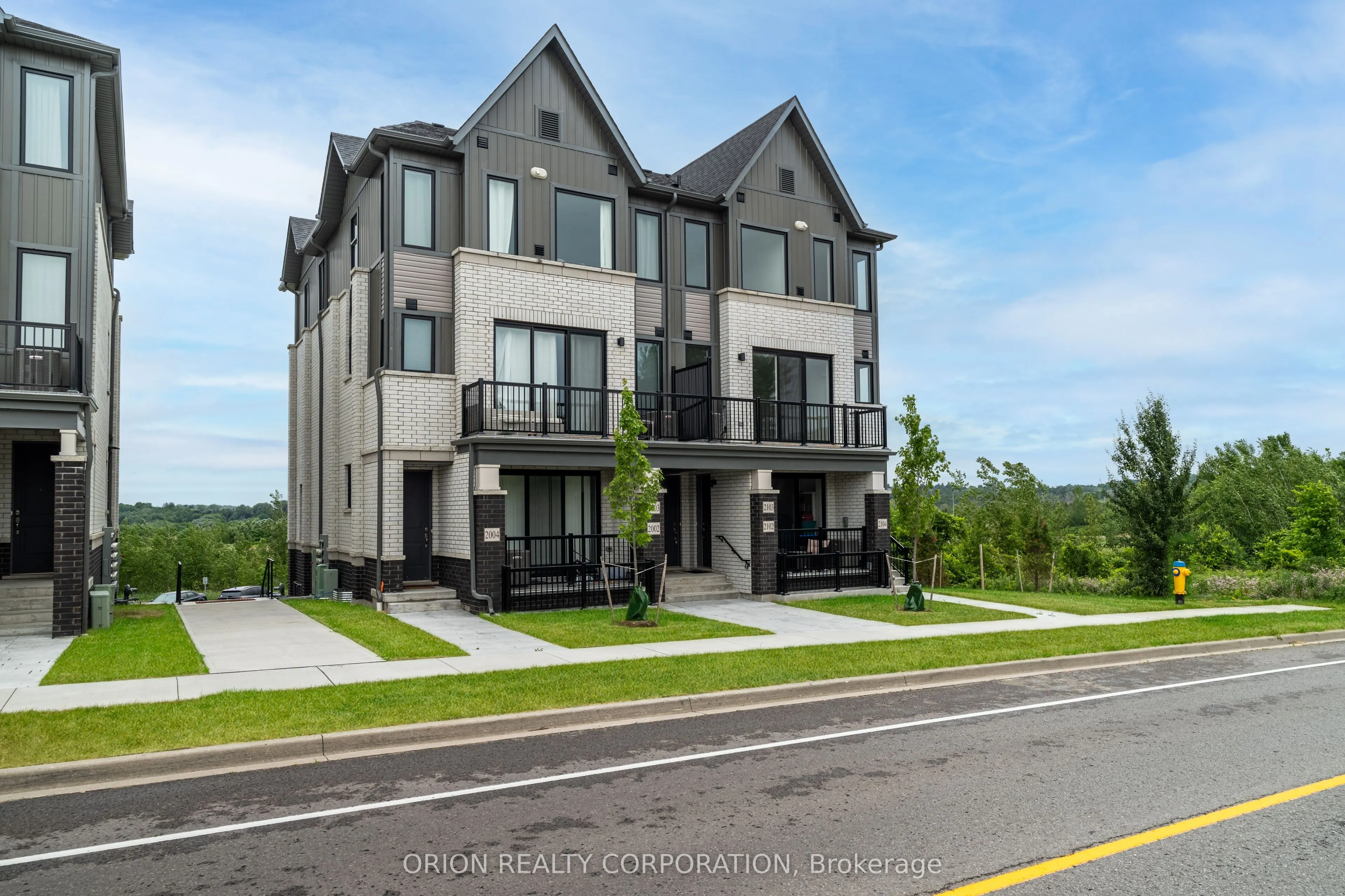 160 Densmore Road, #2003