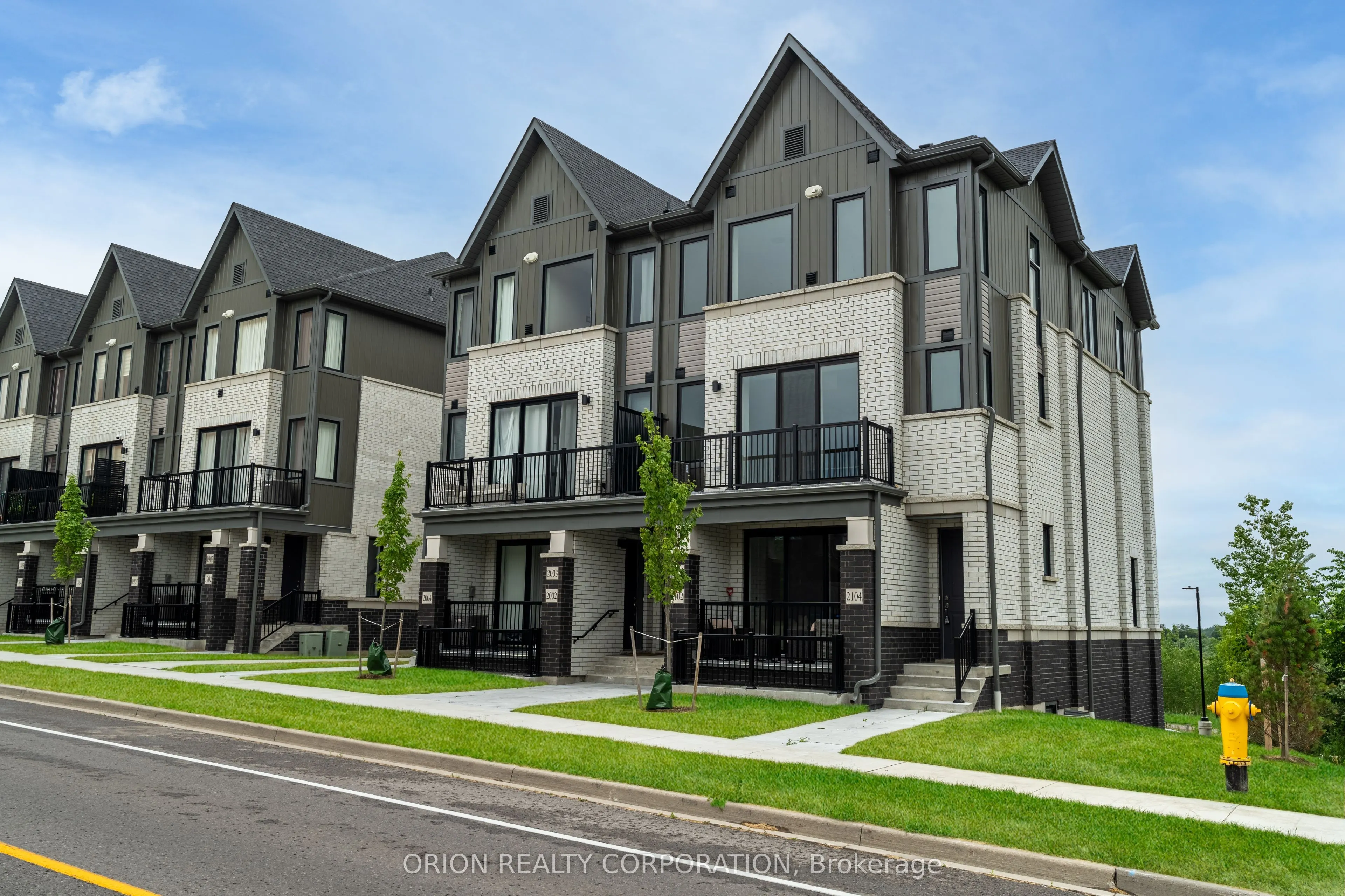 160 Densmore Road, #2003