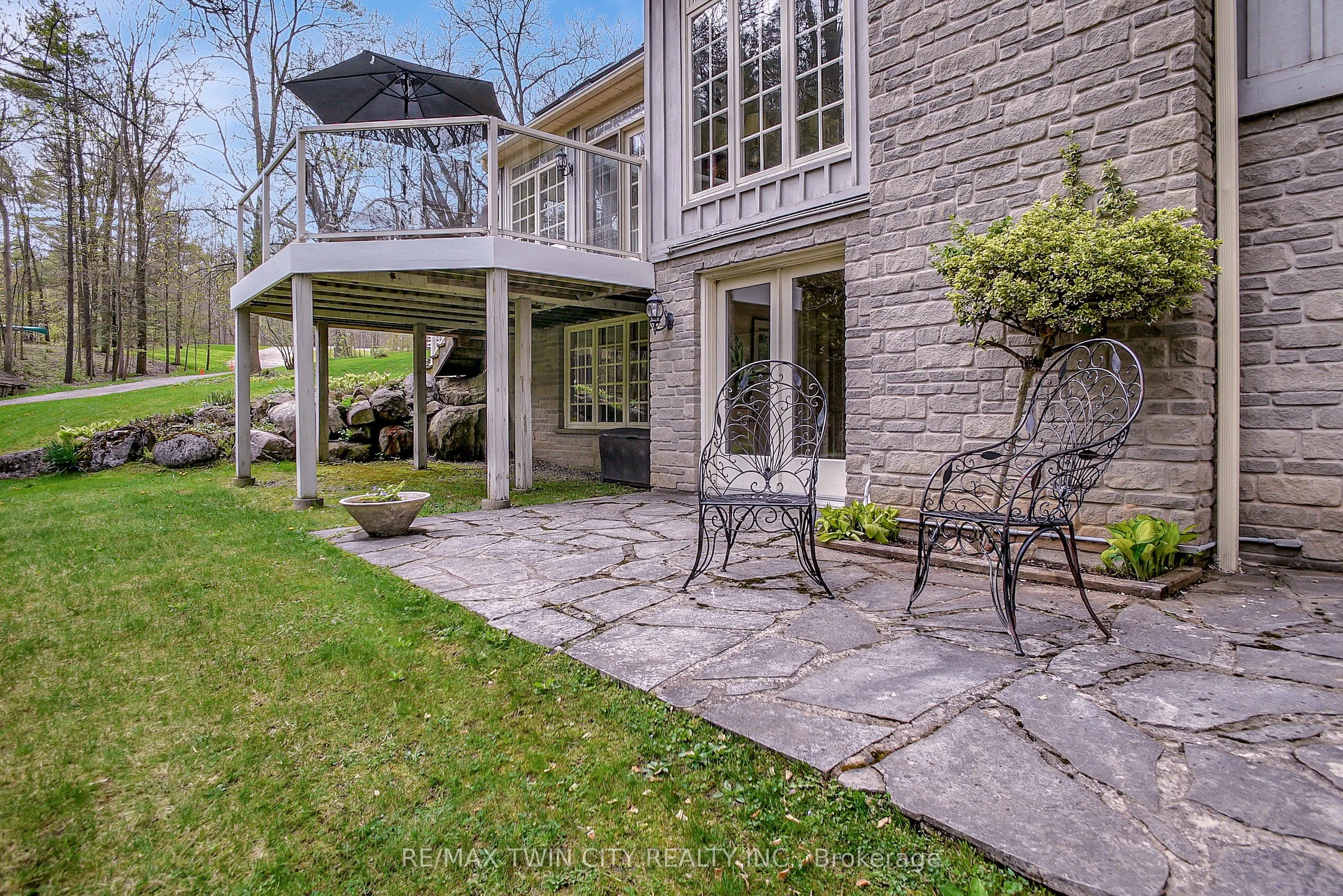 1298 WEST RIVER Road