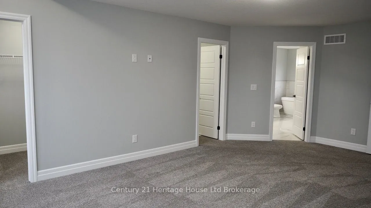 12 SYCAMORE Drive