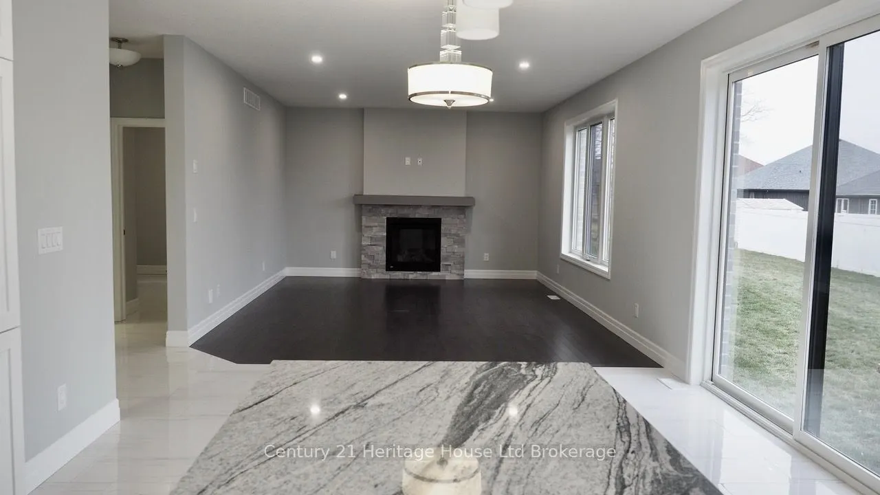 12 SYCAMORE Drive