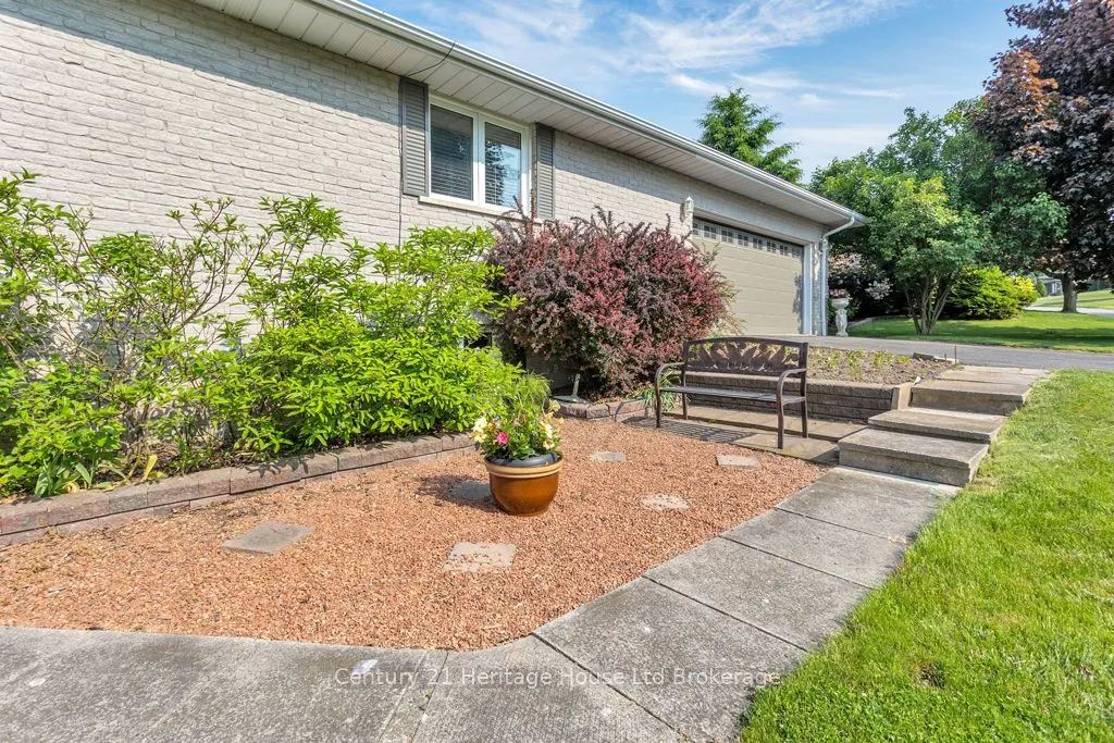 20 Woodcock Drive
