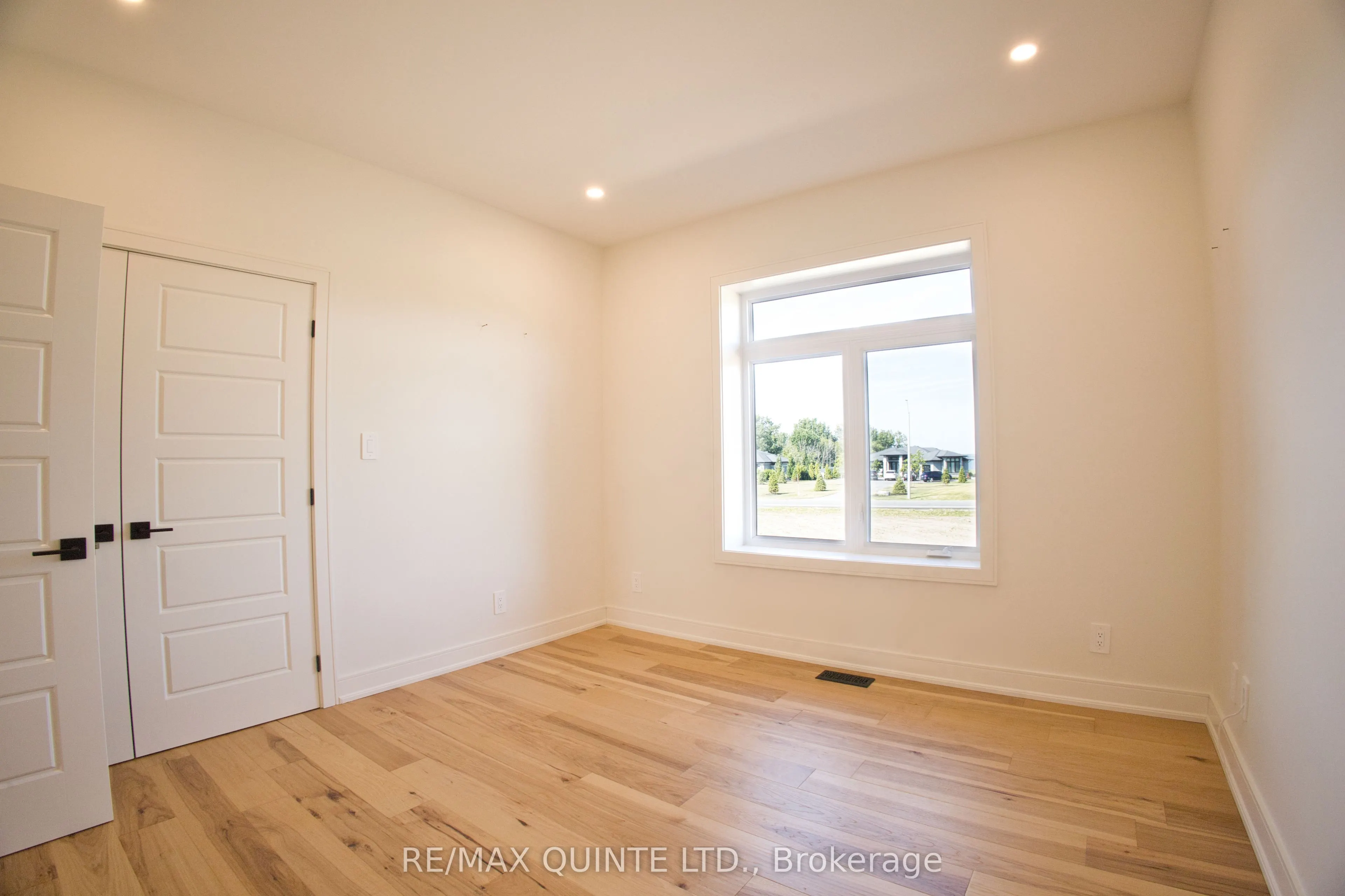 76 Navigation Drive