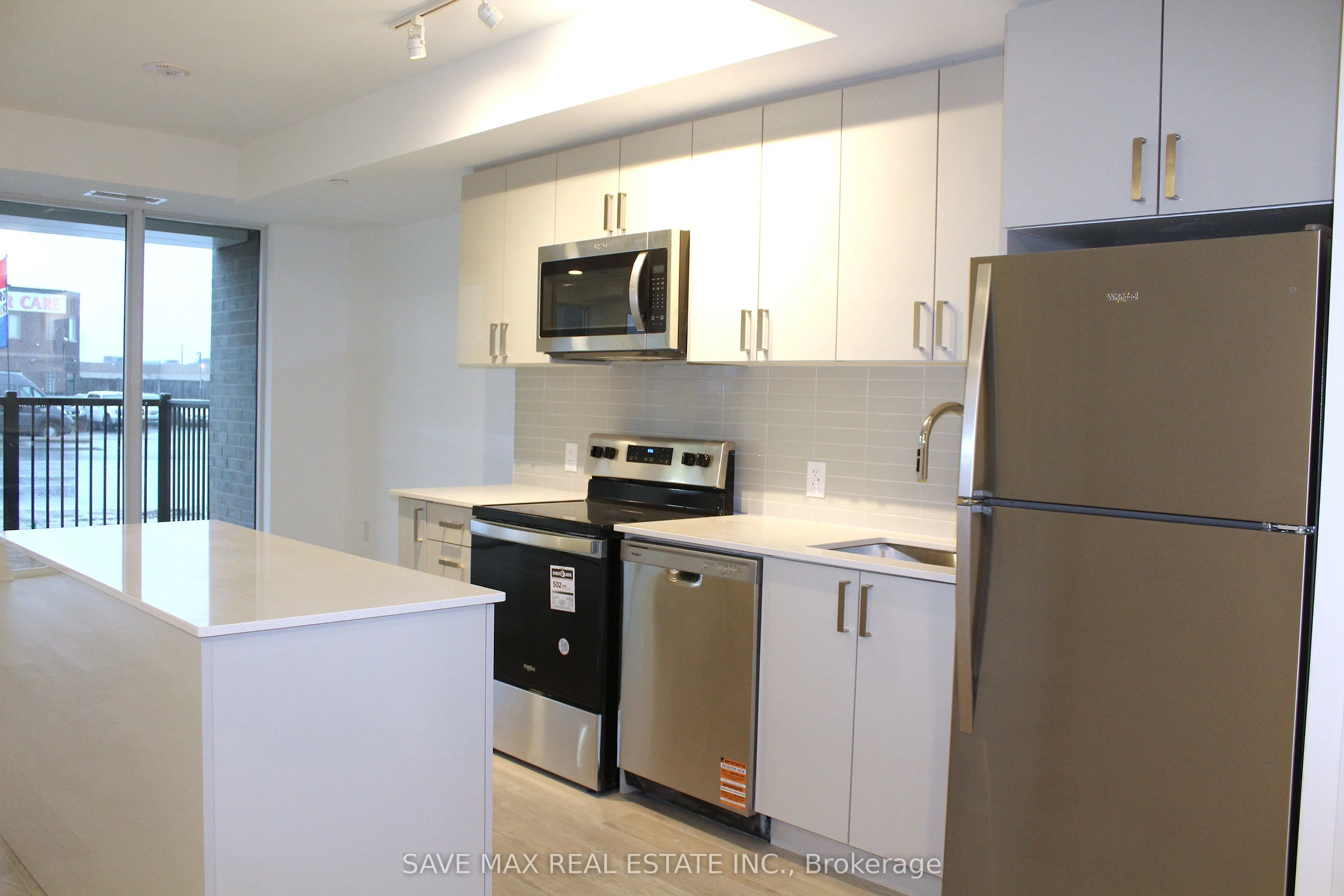 2782 Barton Street E, #107