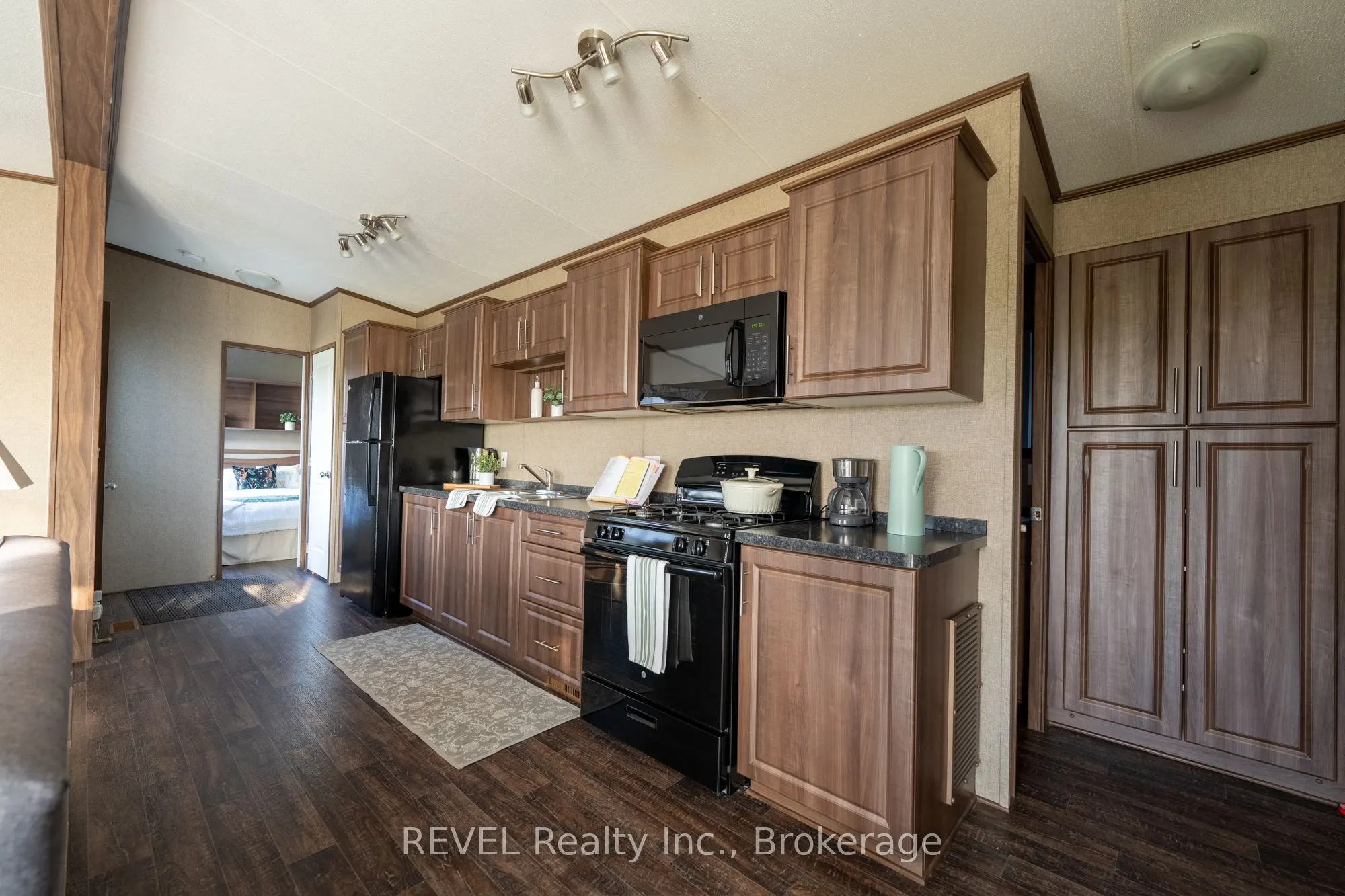 1501 Line 8 Road, #538