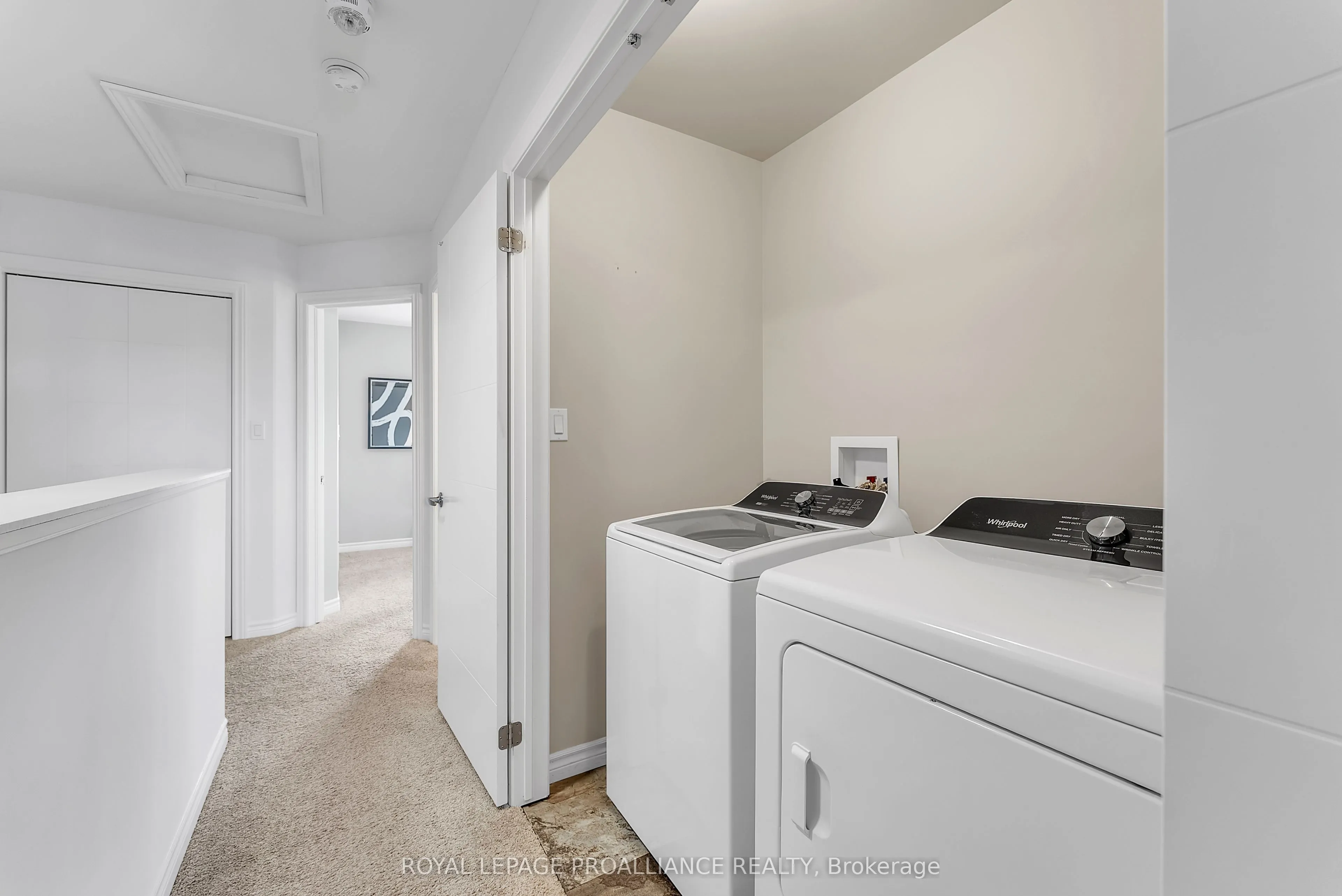27 Ridgeway Place