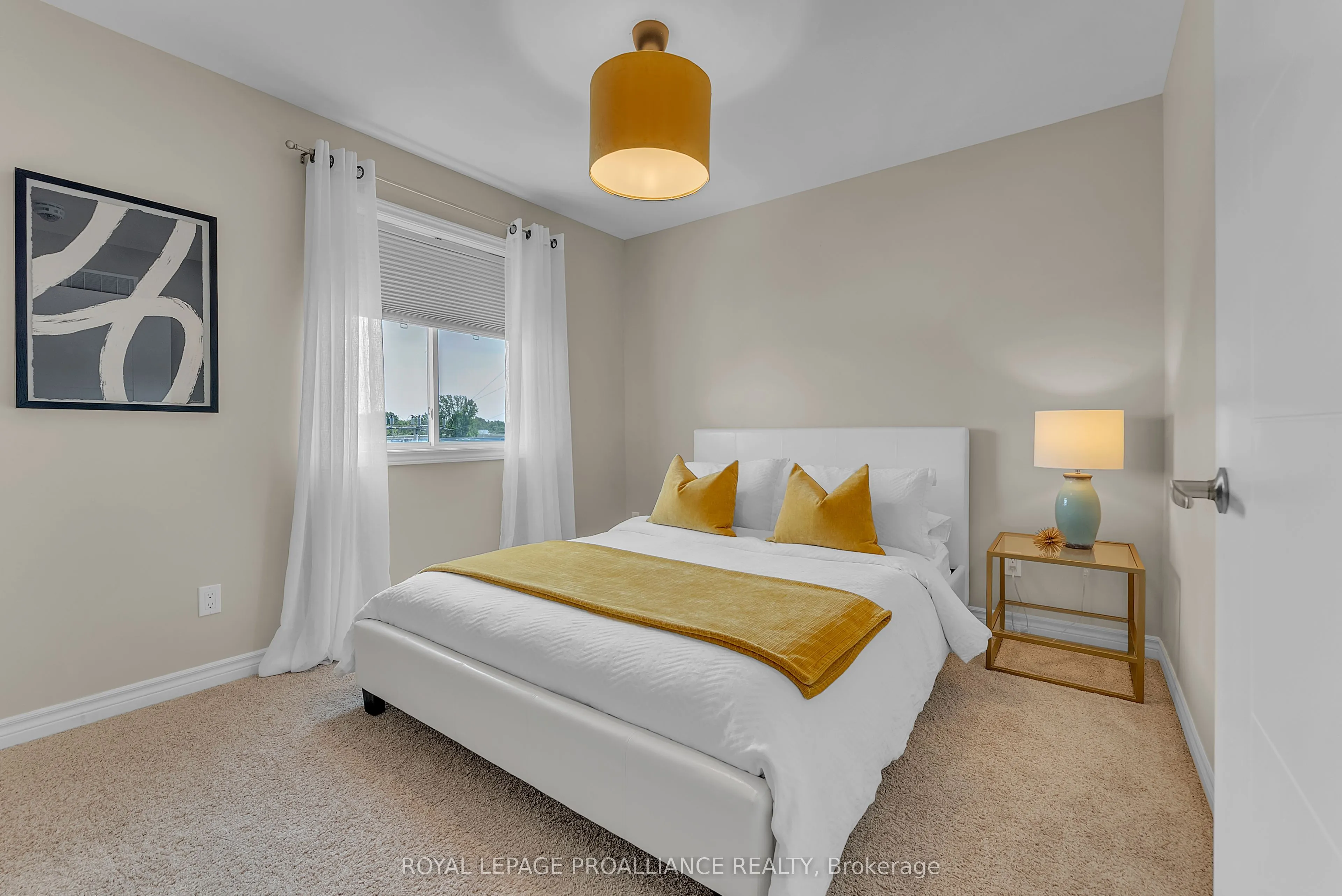 27 Ridgeway Place