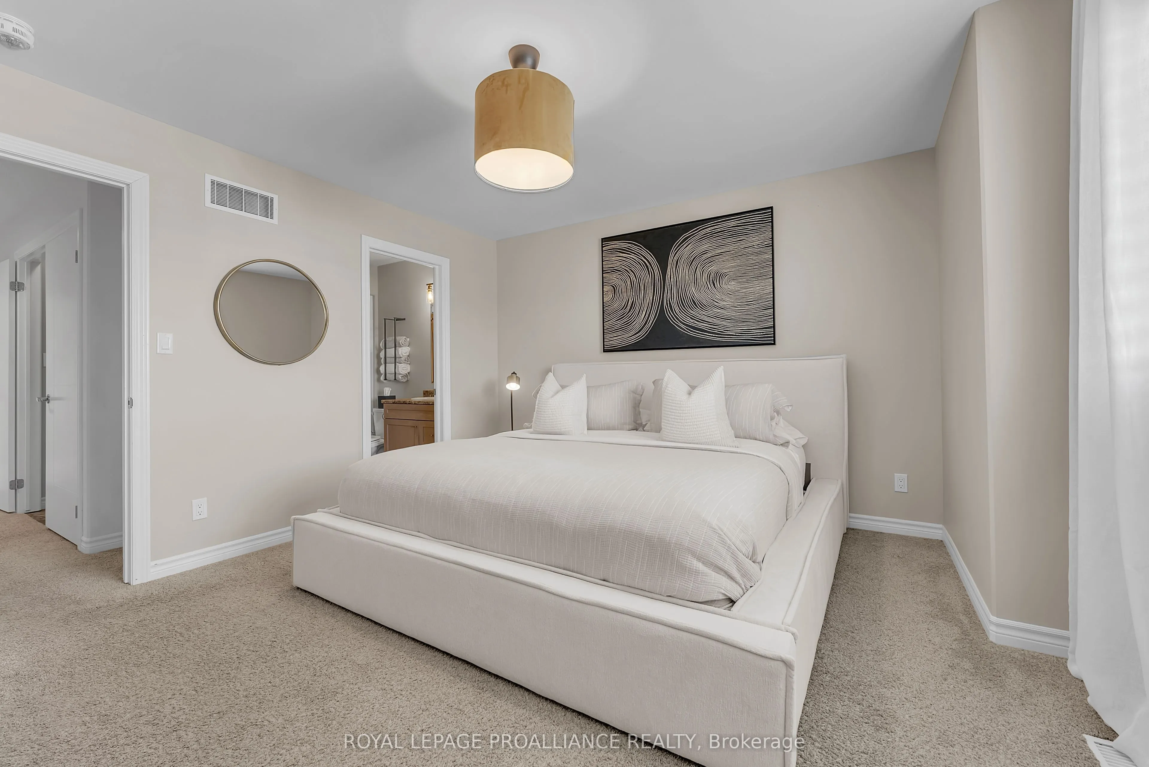 27 Ridgeway Place