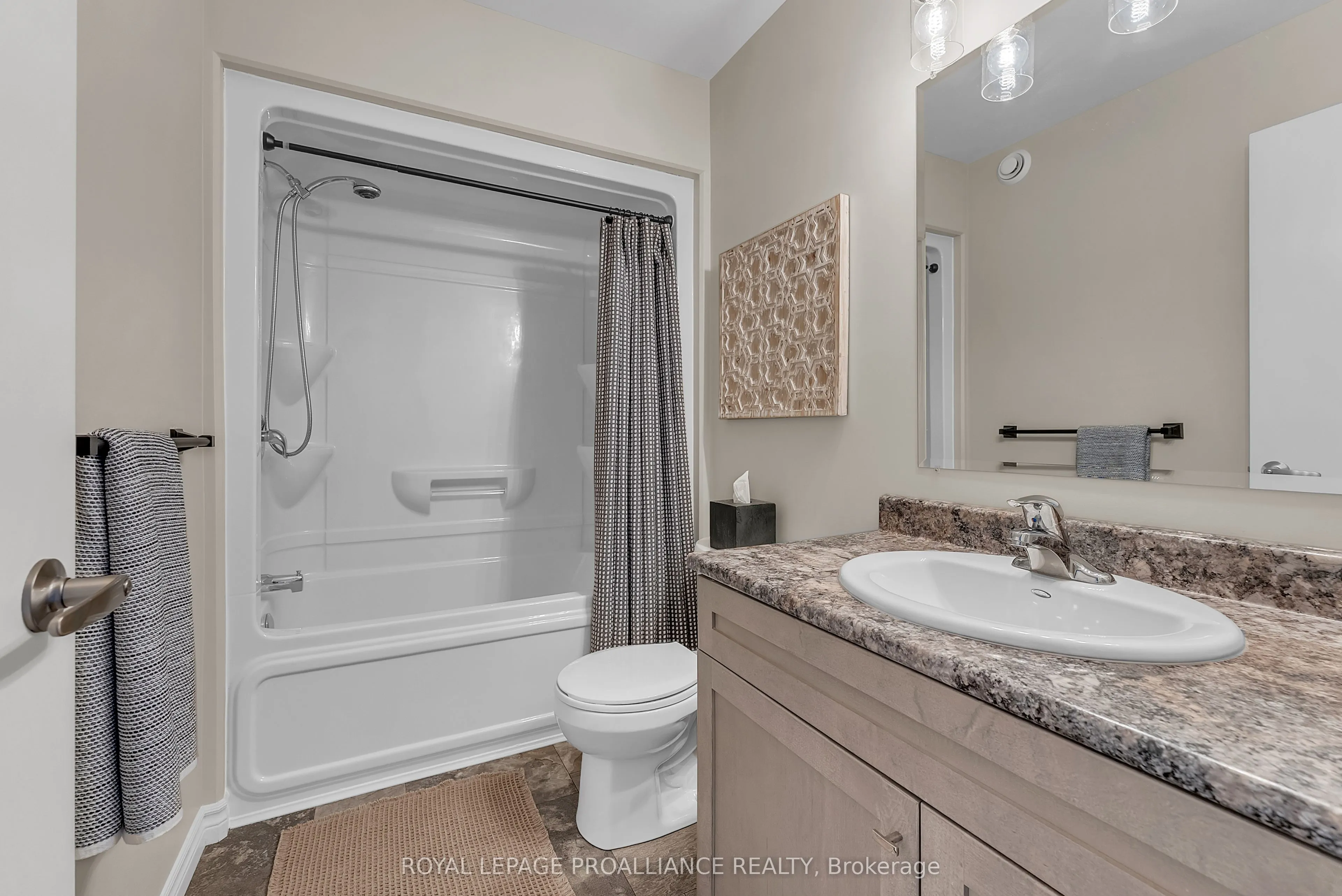 27 Ridgeway Place