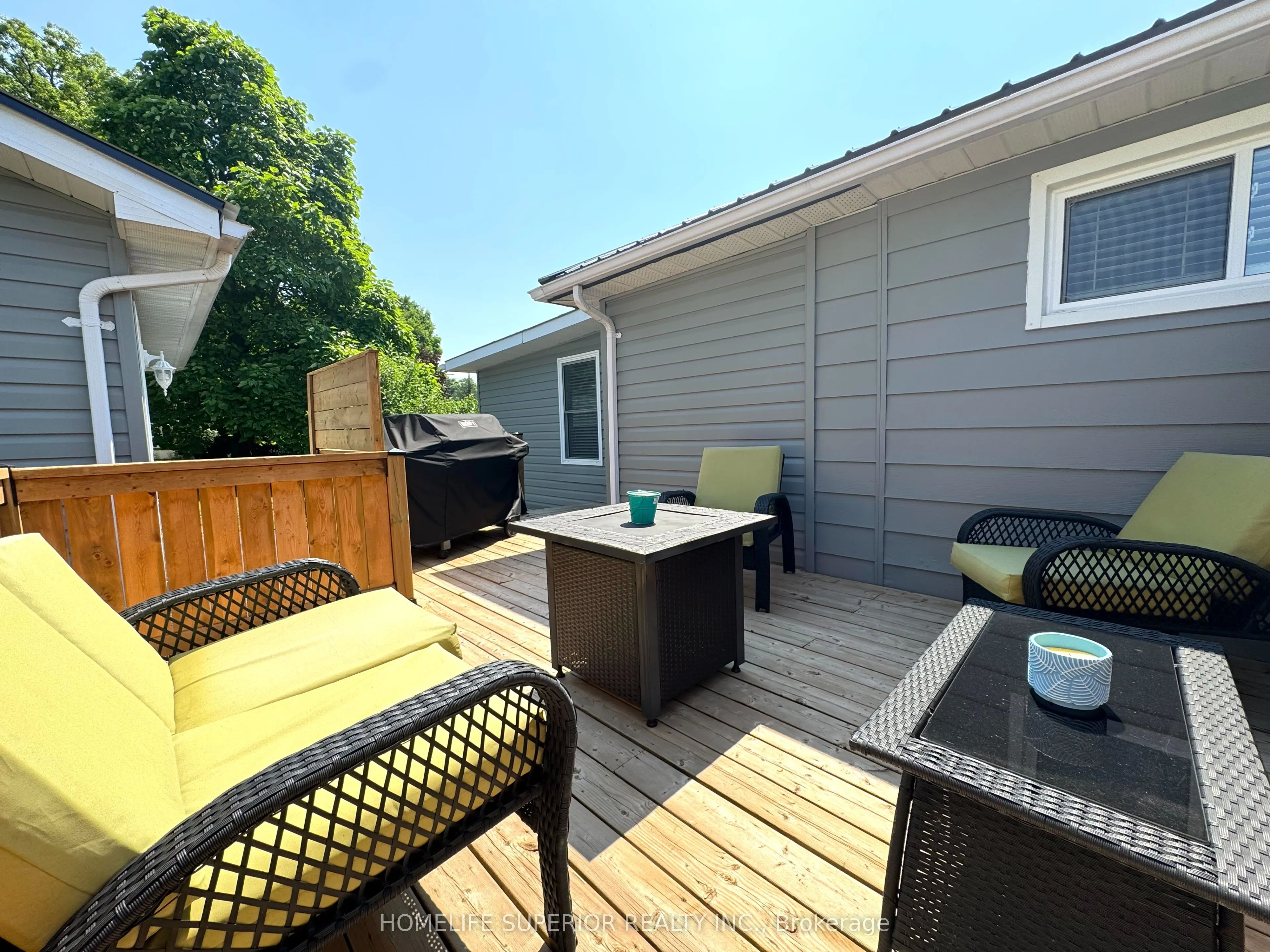 118 Hastings Avenue
