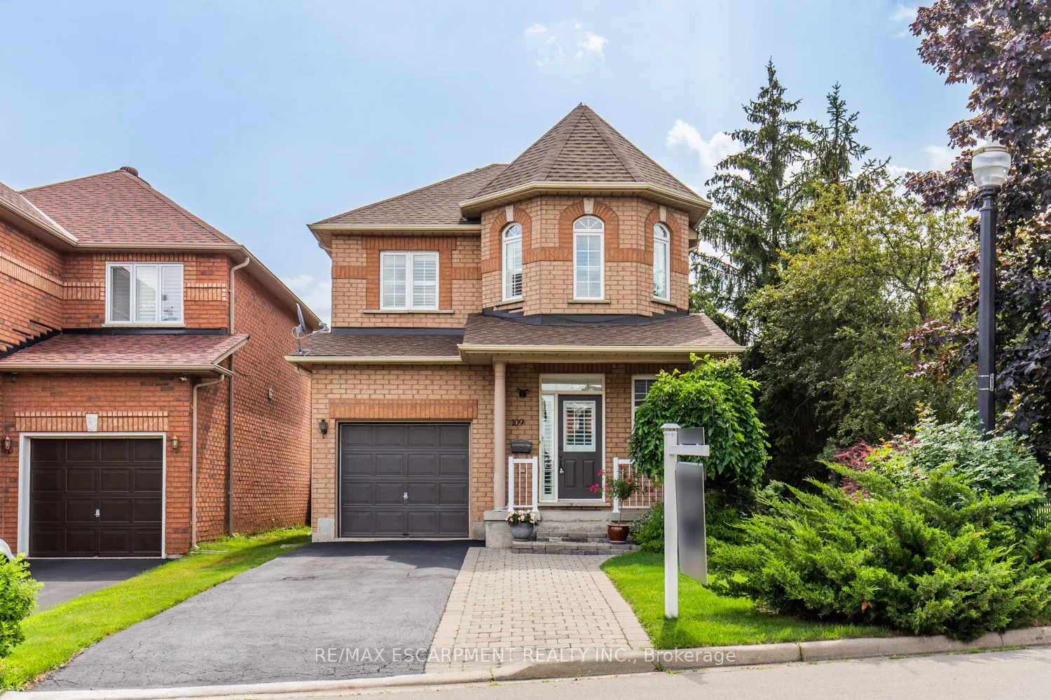 109 Peachwood Crescent