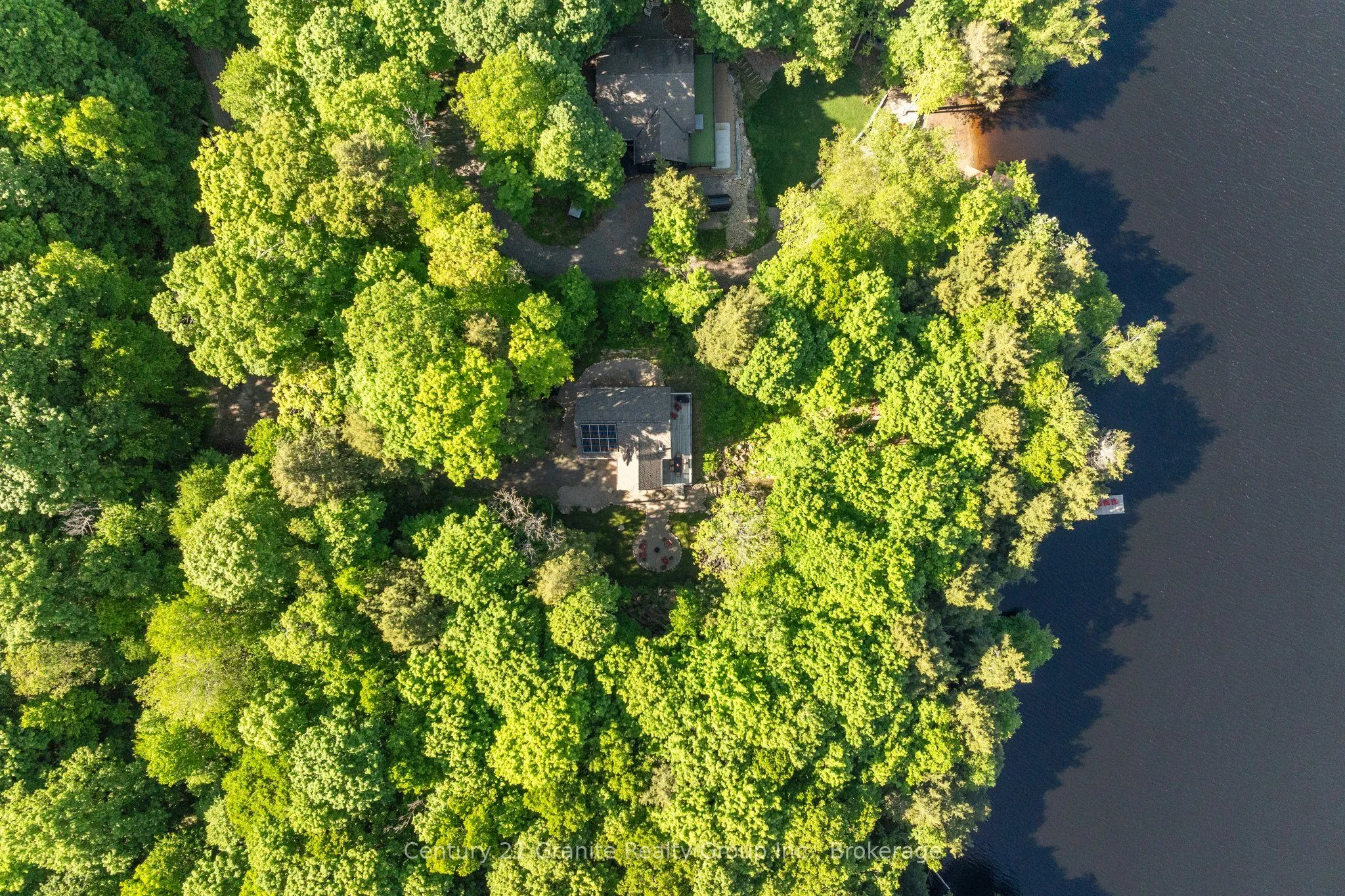 1577 RUGGED Lane