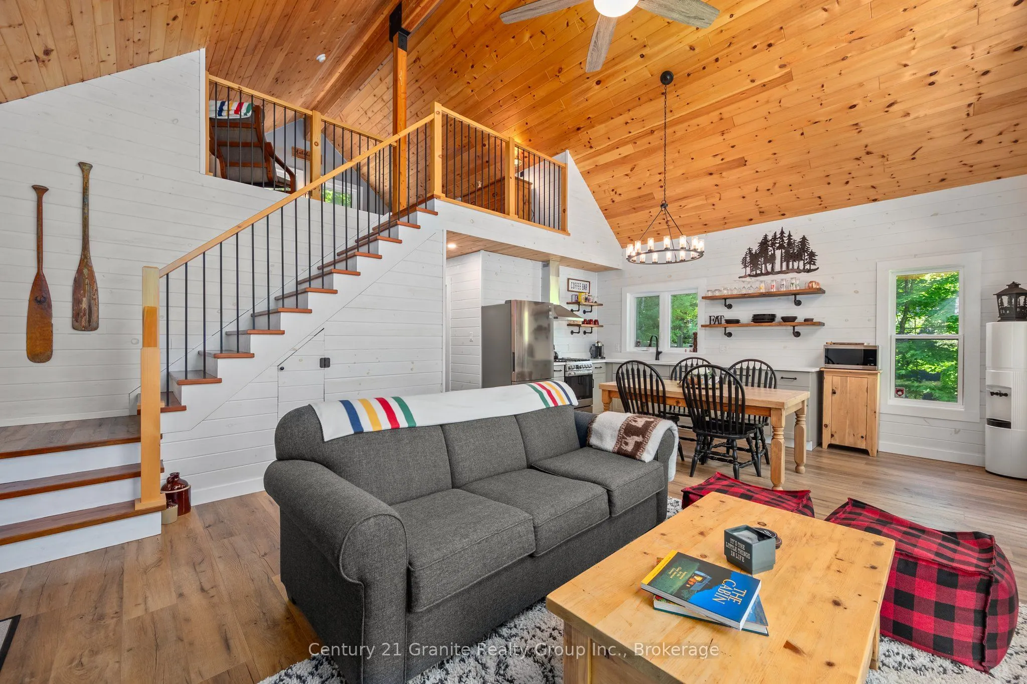 1577 RUGGED Lane