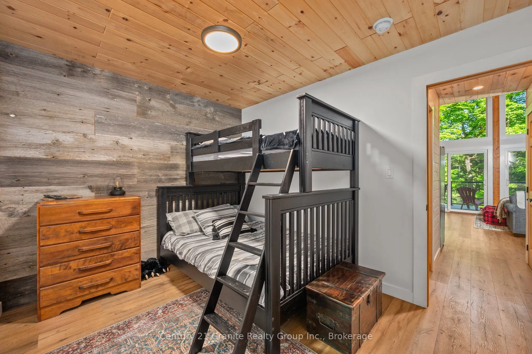 1577 RUGGED Lane